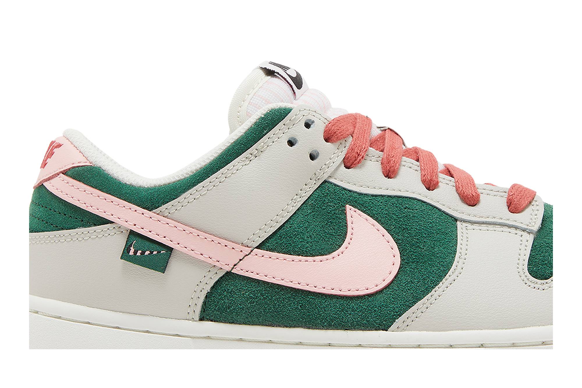 (Women) Nike Dunk Low SE All Petals United FN8923-061 Nicesnk