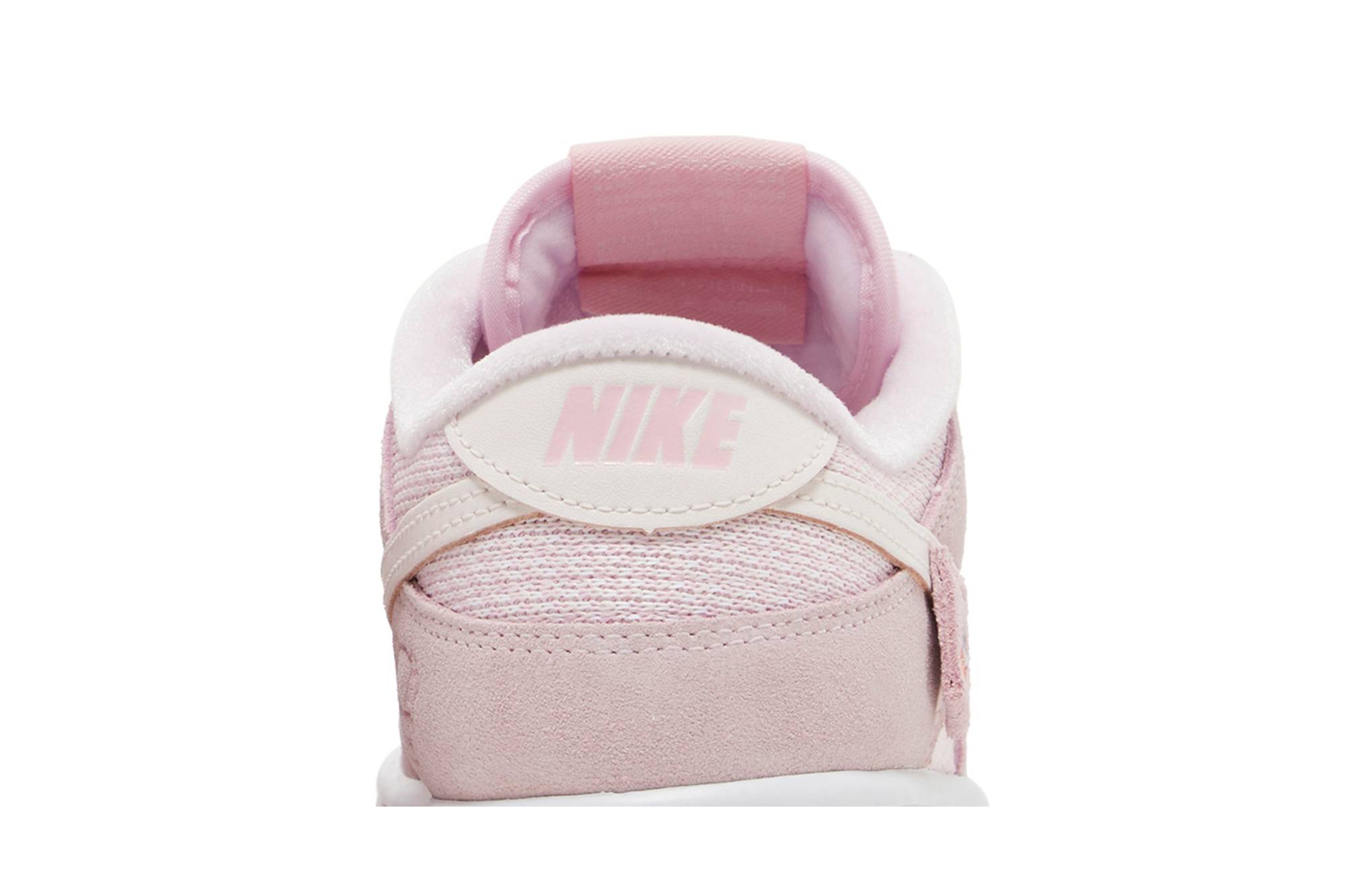 (Women) Nike Dunk Low Teddy Bear ‘Light Soft Pink’ DZ5318-640