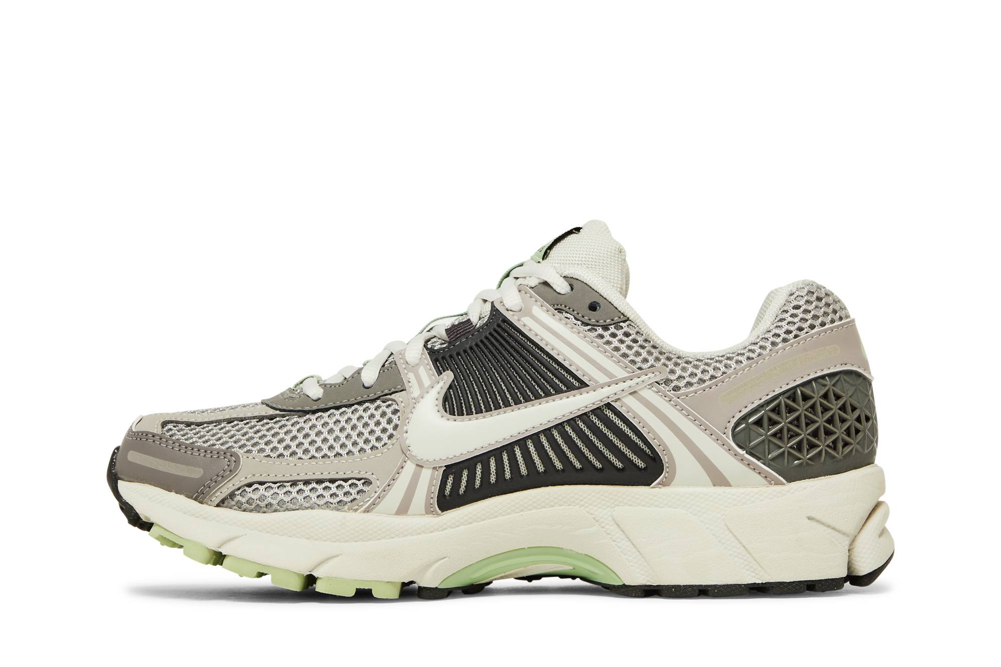 (Women) Nike Zoom Vomero 5 ‘Cobblestone and Flat Pewter’ FB8825-001