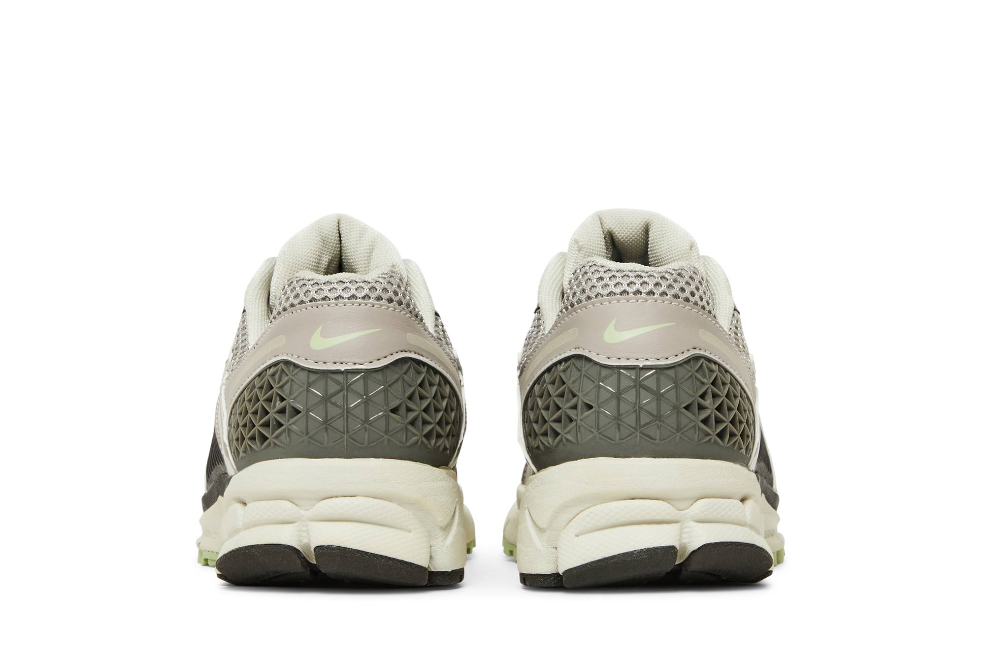 (Women) Nike Zoom Vomero 5 ‘Cobblestone and Flat Pewter’ FB8825-001