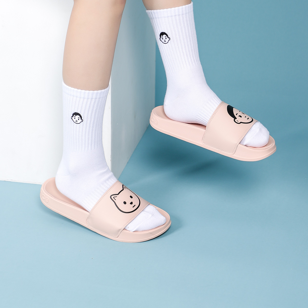 (Women) New Balance Noritake x 200 Series Illustration Crossover Stylish Sports Slippers Pink SWF200NP Nicesnk
