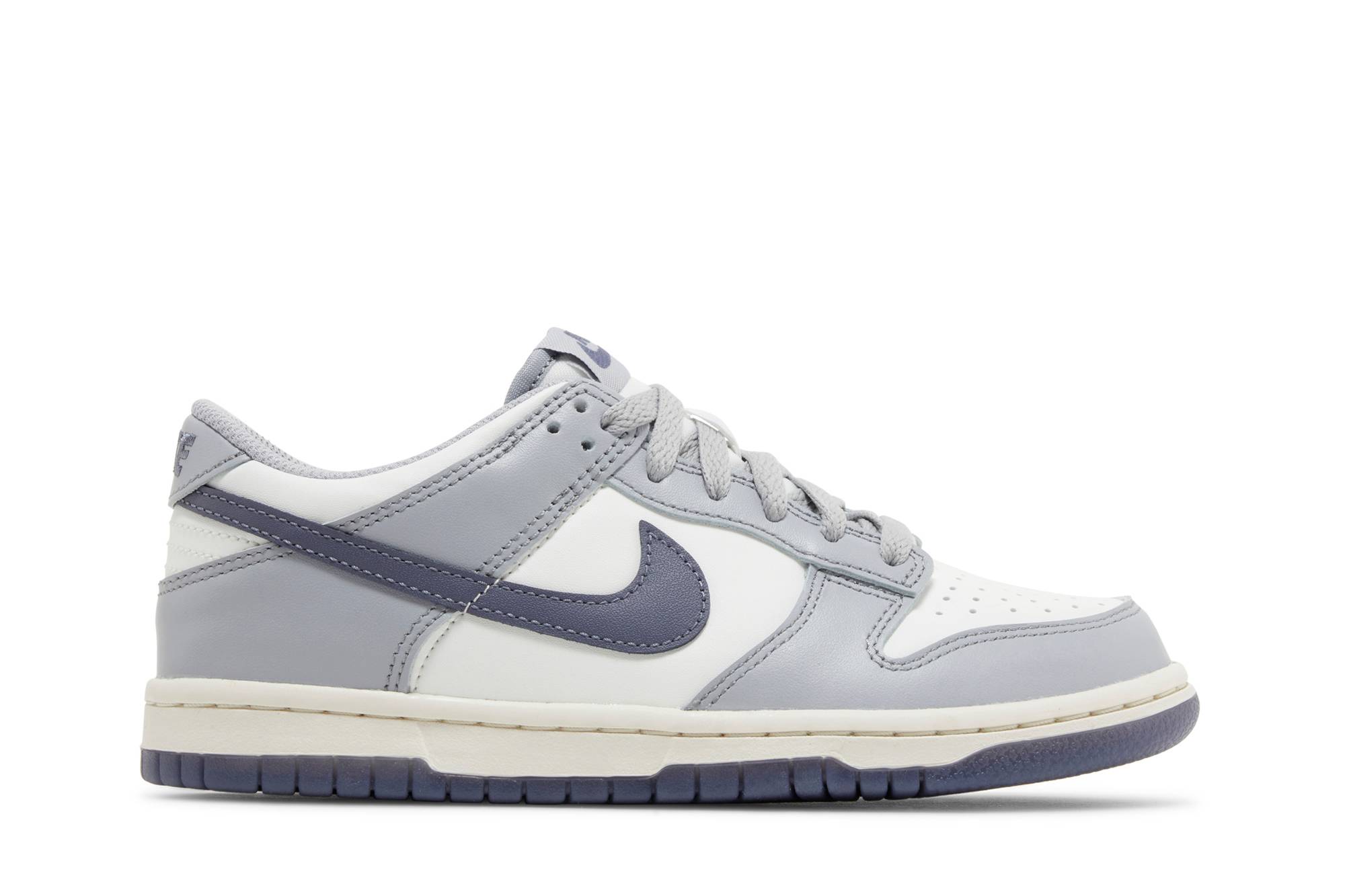 (Youth) Nike Dunk Low ‘Platinum Tint Light Carbon’ FB9109-101