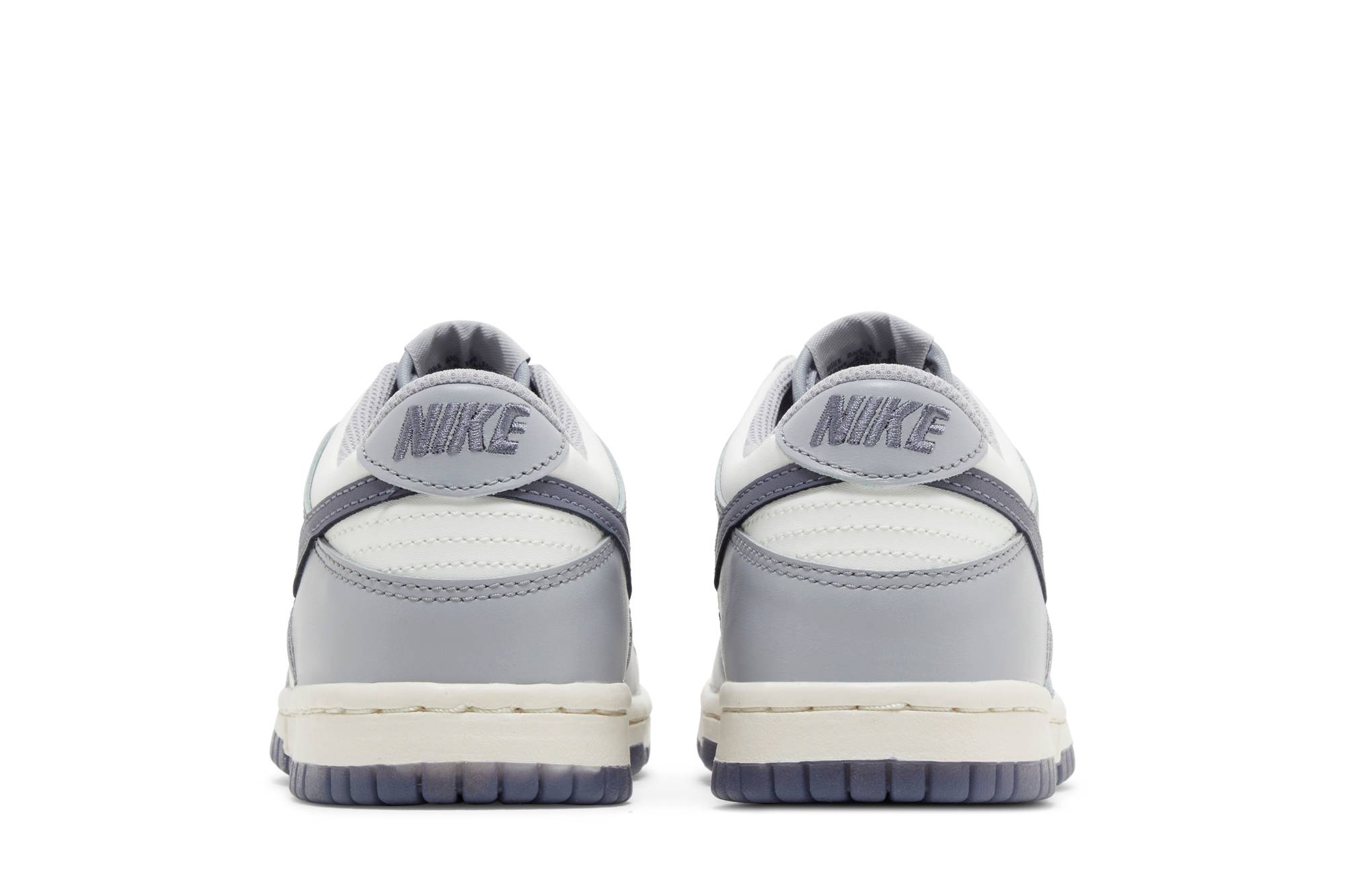 (Youth) Nike Dunk Low ‘Platinum Tint Light Carbon’ FB9109-101