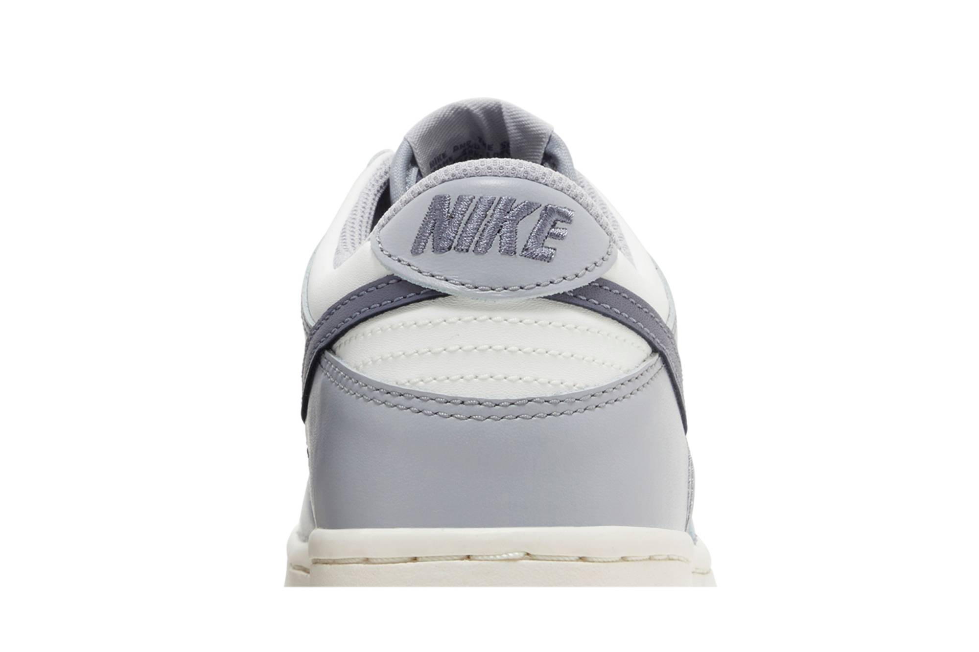 (Youth) Nike Dunk Low ‘Platinum Tint Light Carbon’ FB9109-101