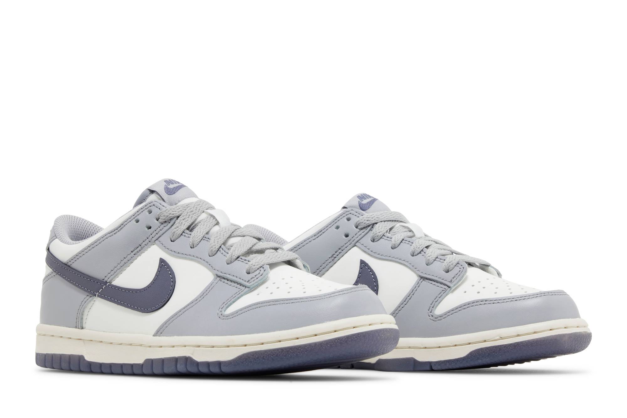 (Youth) Nike Dunk Low ‘Platinum Tint Light Carbon’ FB9109-101
