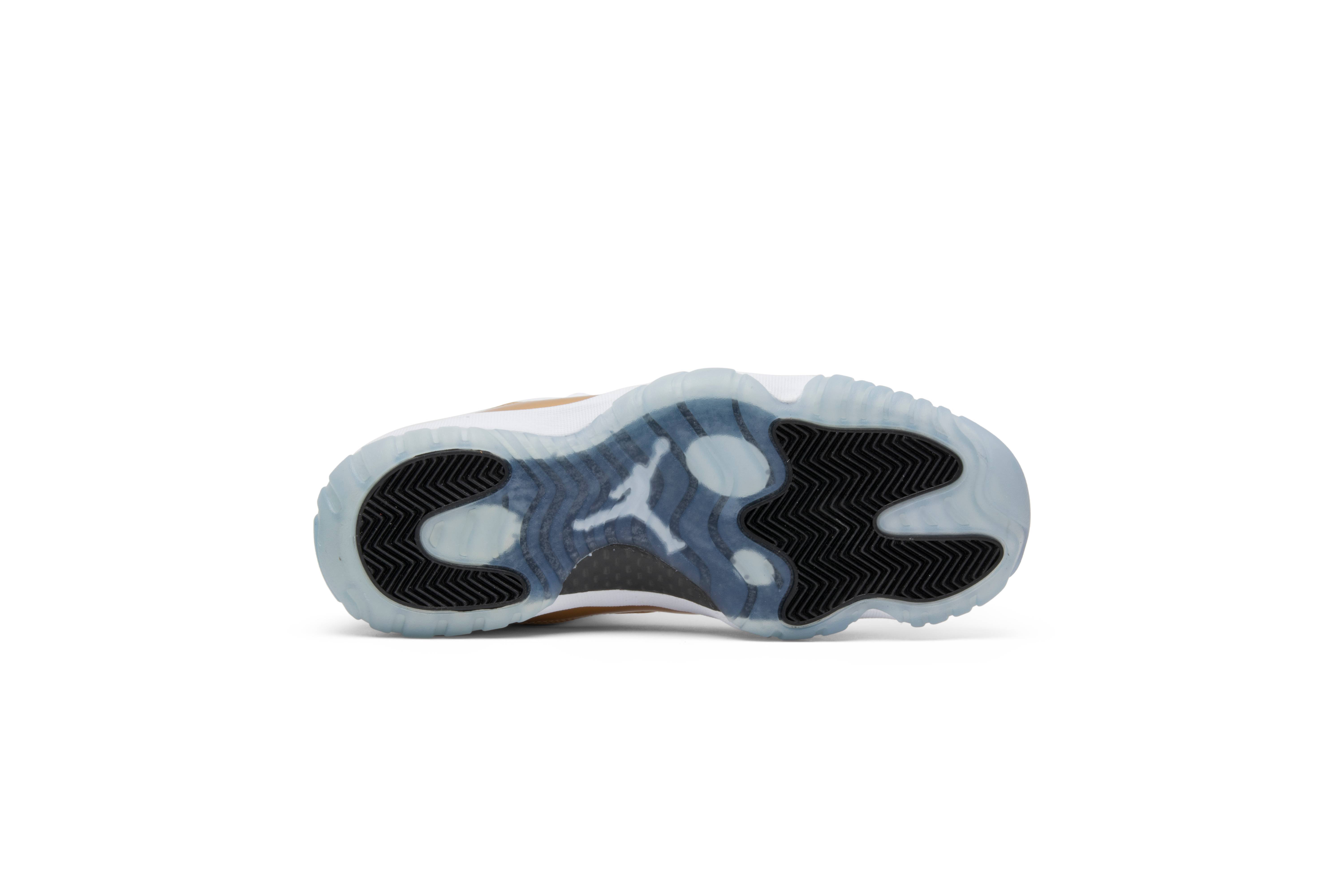 Air Jordan 11 Retro Low ‘Closing Ceremony’ 528895-103