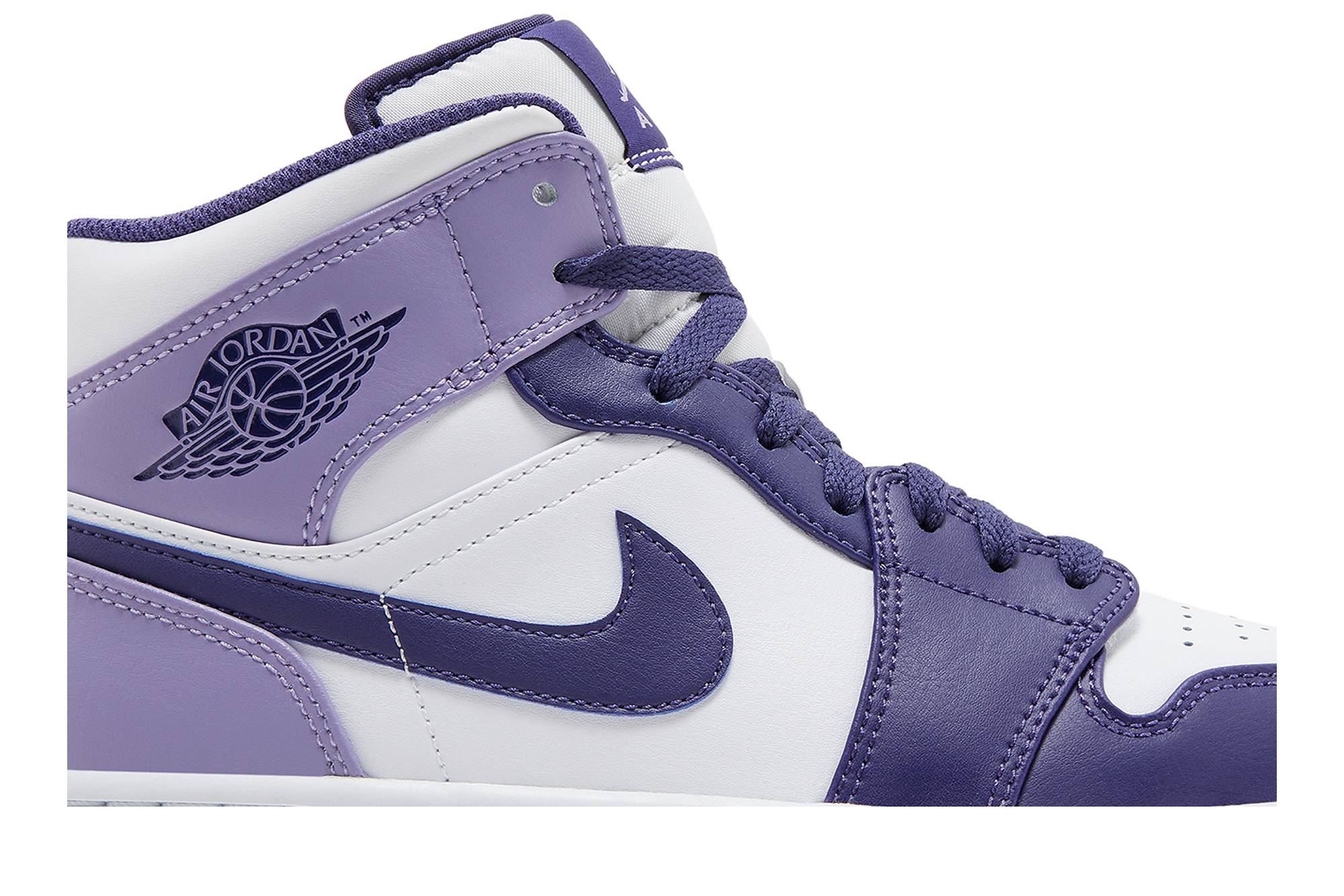 Air Jordan 1 Mid ‘Sky J Purple’ DQ8426-515