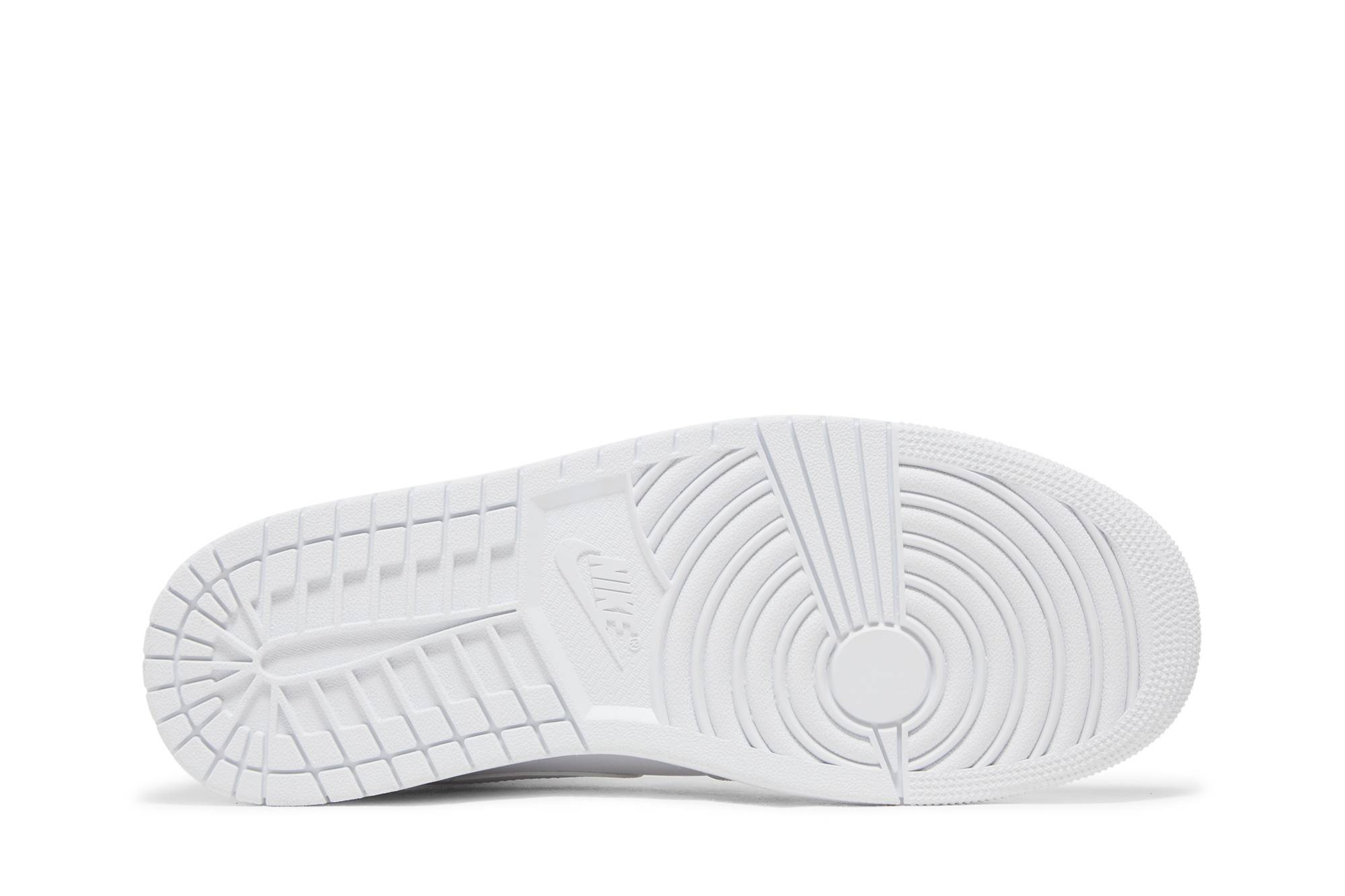 Air Jordan 1 Mid ‘Triple White’ 2022 554724-136