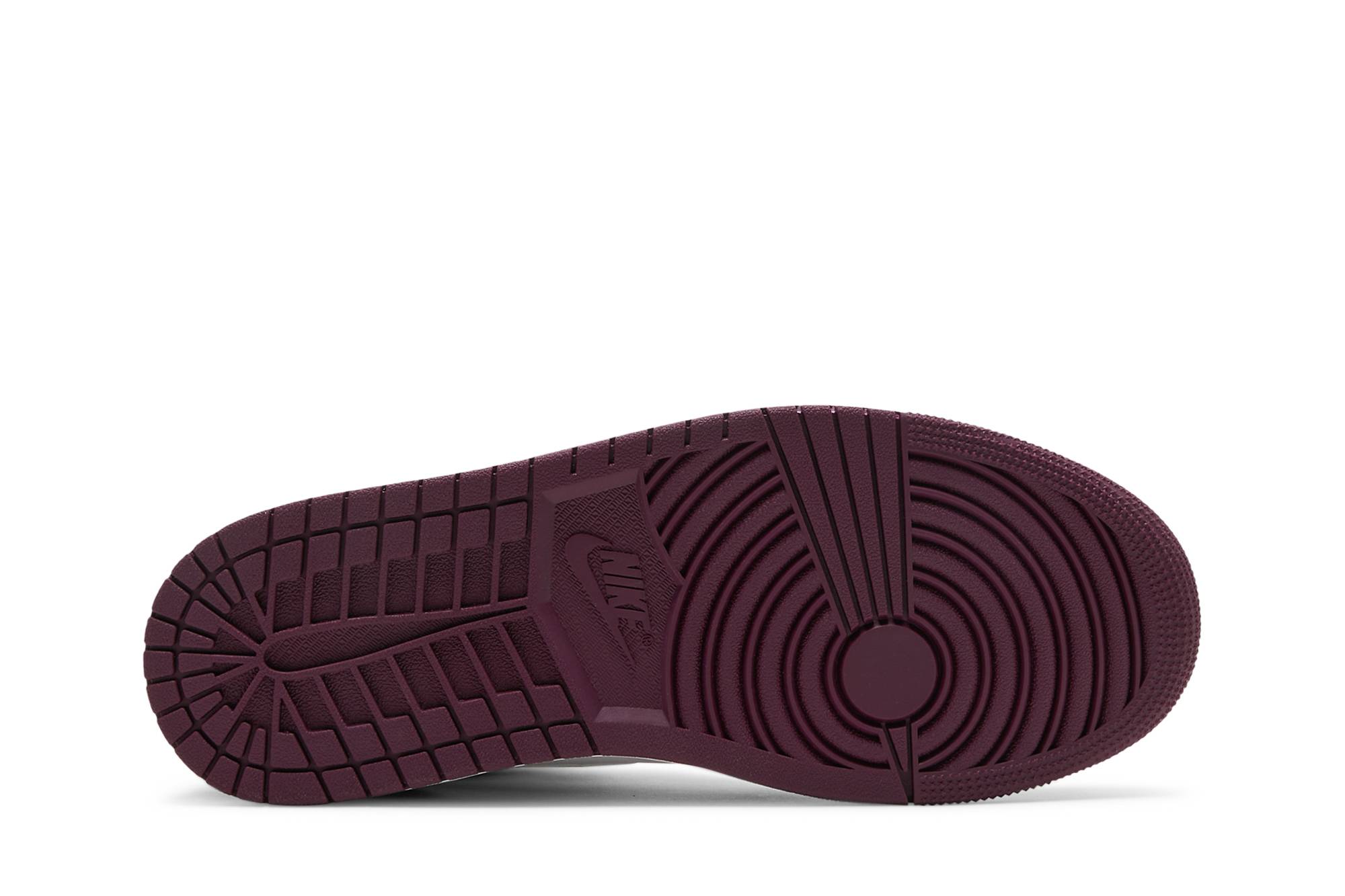 Air Jordan 1 Retro High ‘Bordeaux’ 555088-611