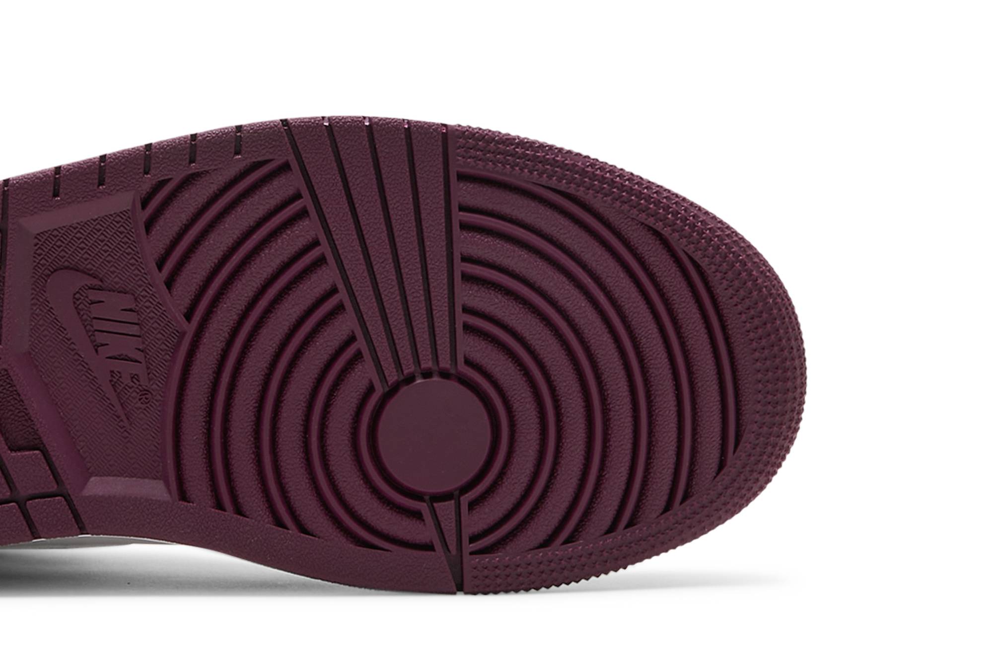 Air Jordan 1 Retro High ‘Bordeaux’ 555088-611