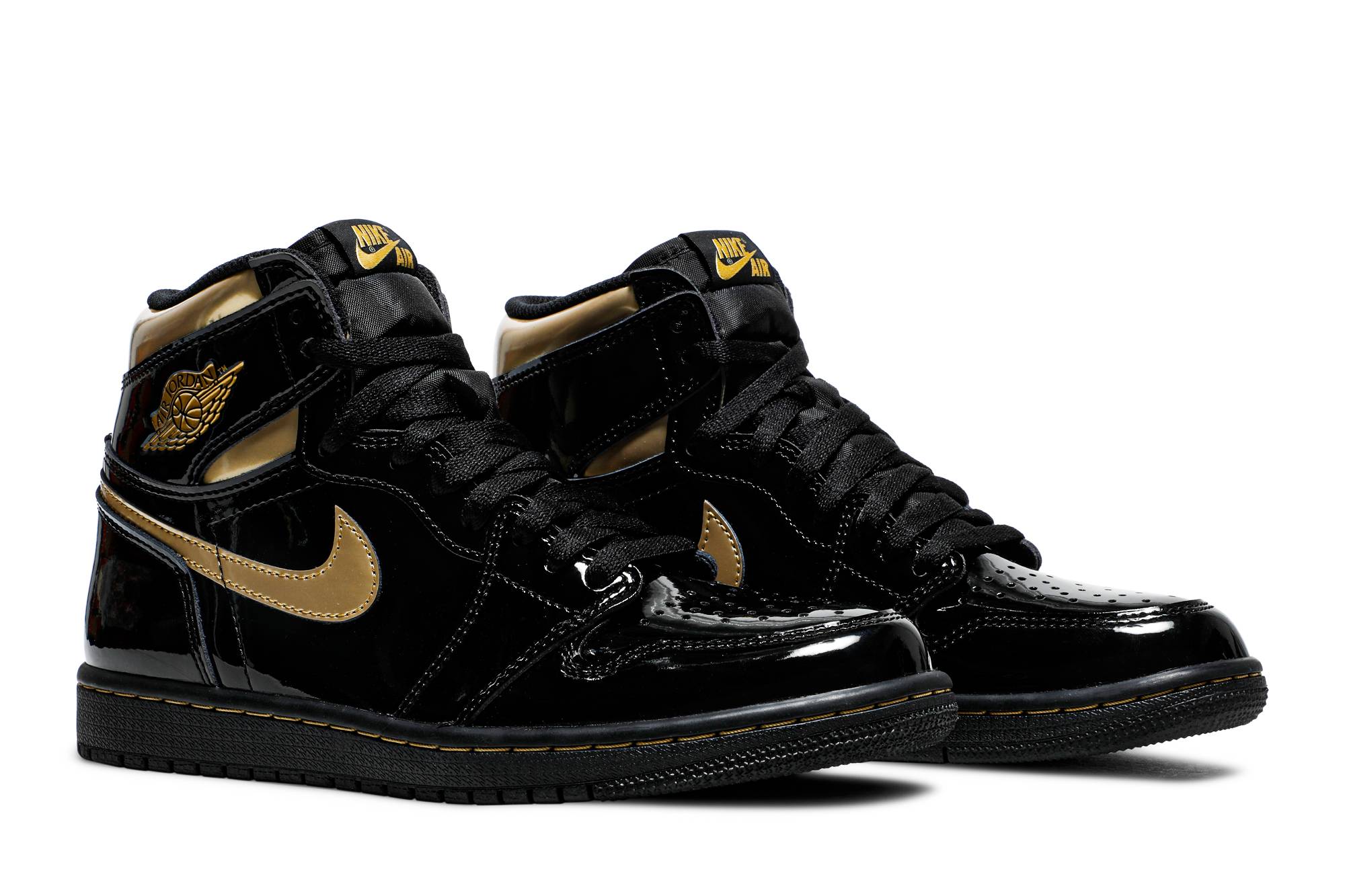 Air Jordan 1 Retro High OG ‘Black Metallic Gold’ 2020 555088-032