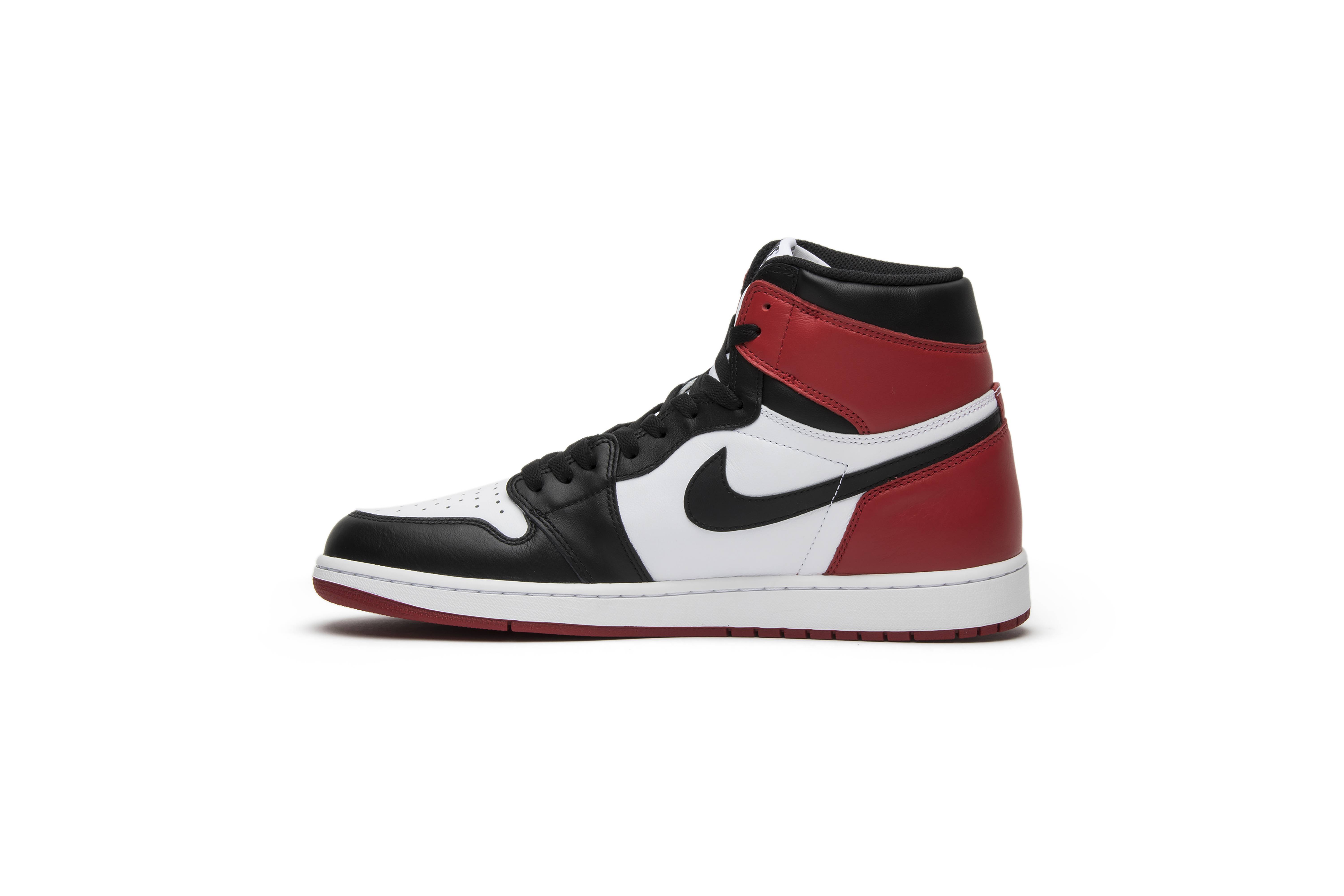 Air Jordan 1 Retro High OG Black Toe 2016 555088-125 Nicesnk
