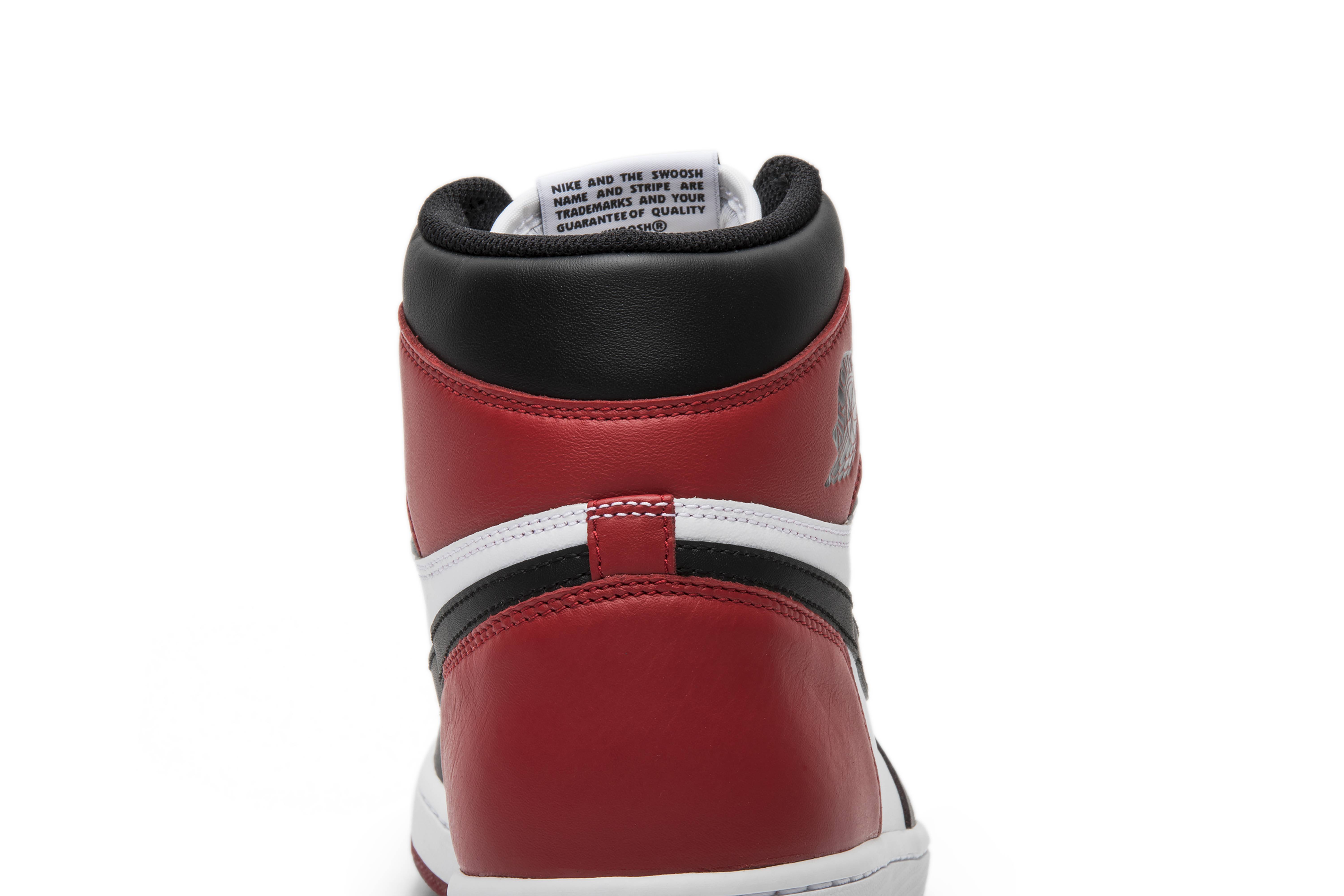 Air Jordan 1 Retro High OG Black Toe 2016 555088-125 Nicesnk