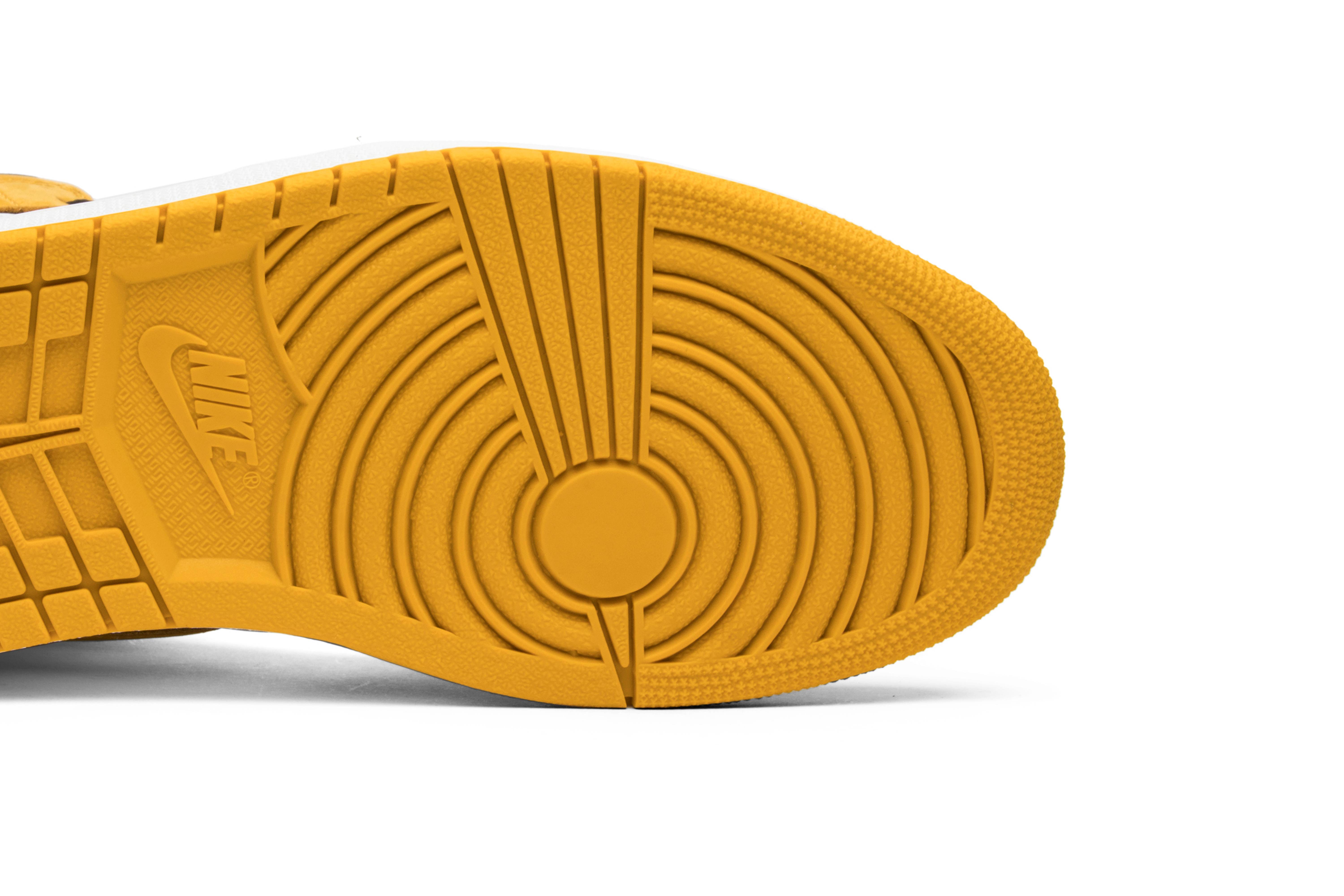 Air Jordan 1 Retro High OG Yellow Ochre 555088-109 Nicesnk