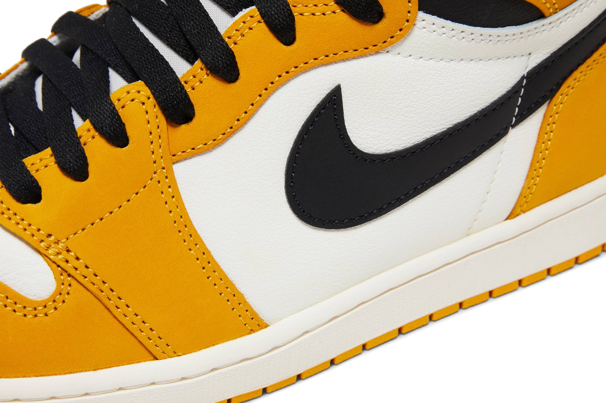 Air Jordan 1 Retro High OG ‘Yellow Ochre’ DZ5485-701