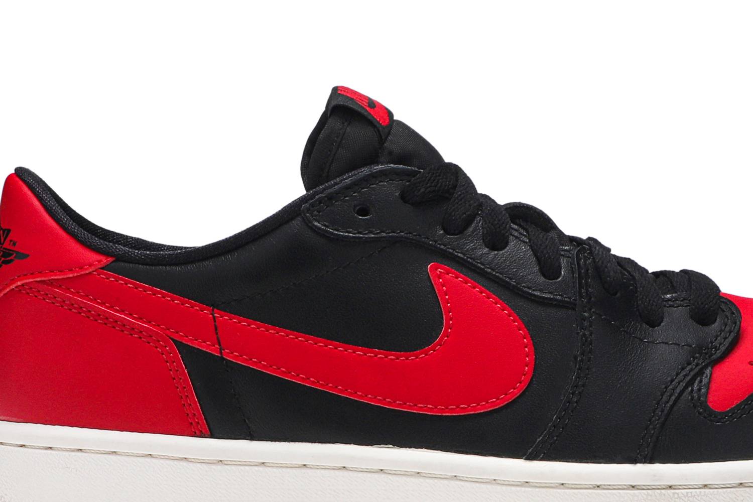 Air Jordan 1 Retro Low OG ‘Bred’ 2015 705329-001