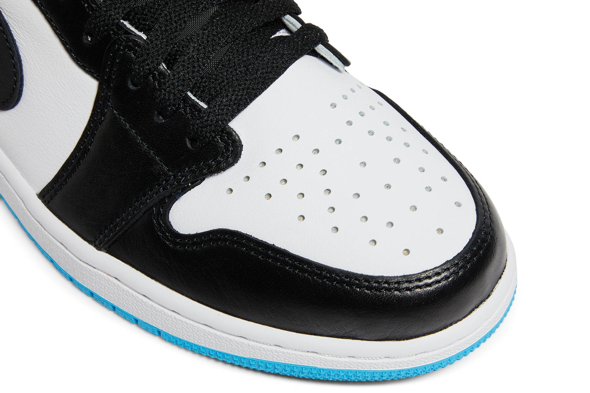 Air Jordan 1 Retro Low OG ‘UNC’ CZ0790-104