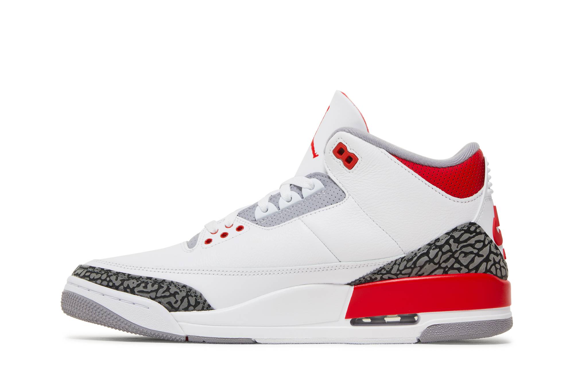 Air Jordan 3 OG ‘Fire Red’ 2022 DN3707-160