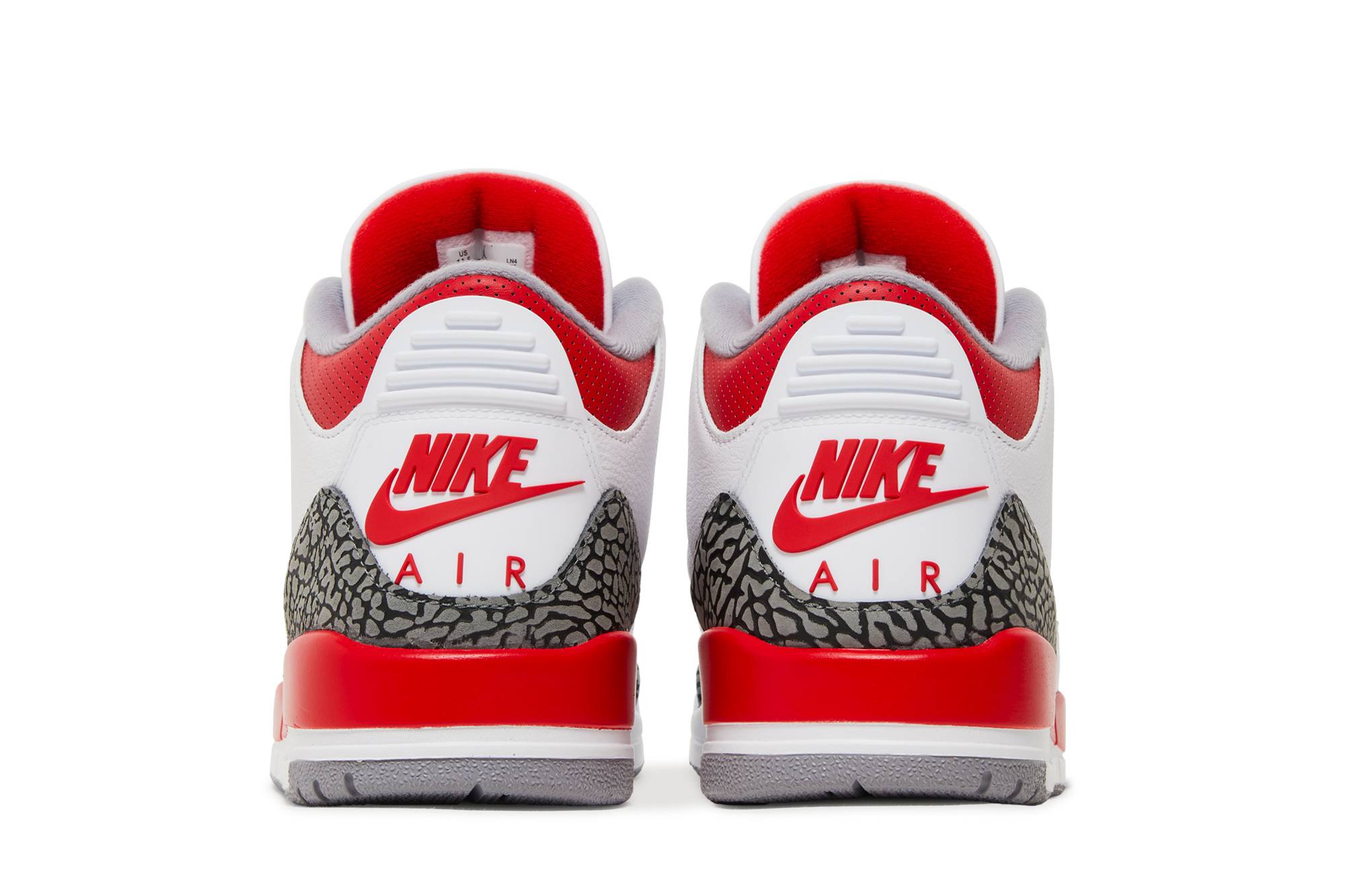 Air Jordan 3 OG ‘Fire Red’ 2022 DN3707-160