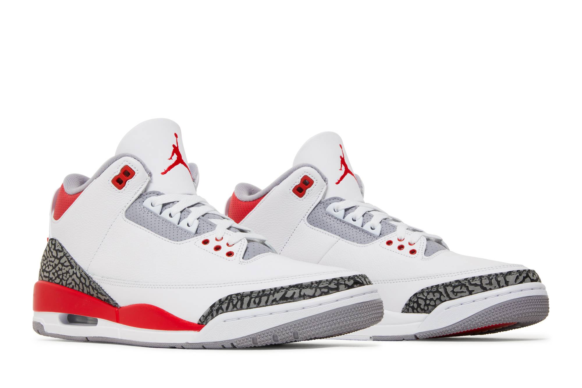 Air Jordan 3 OG ‘Fire Red’ 2022 DN3707-160