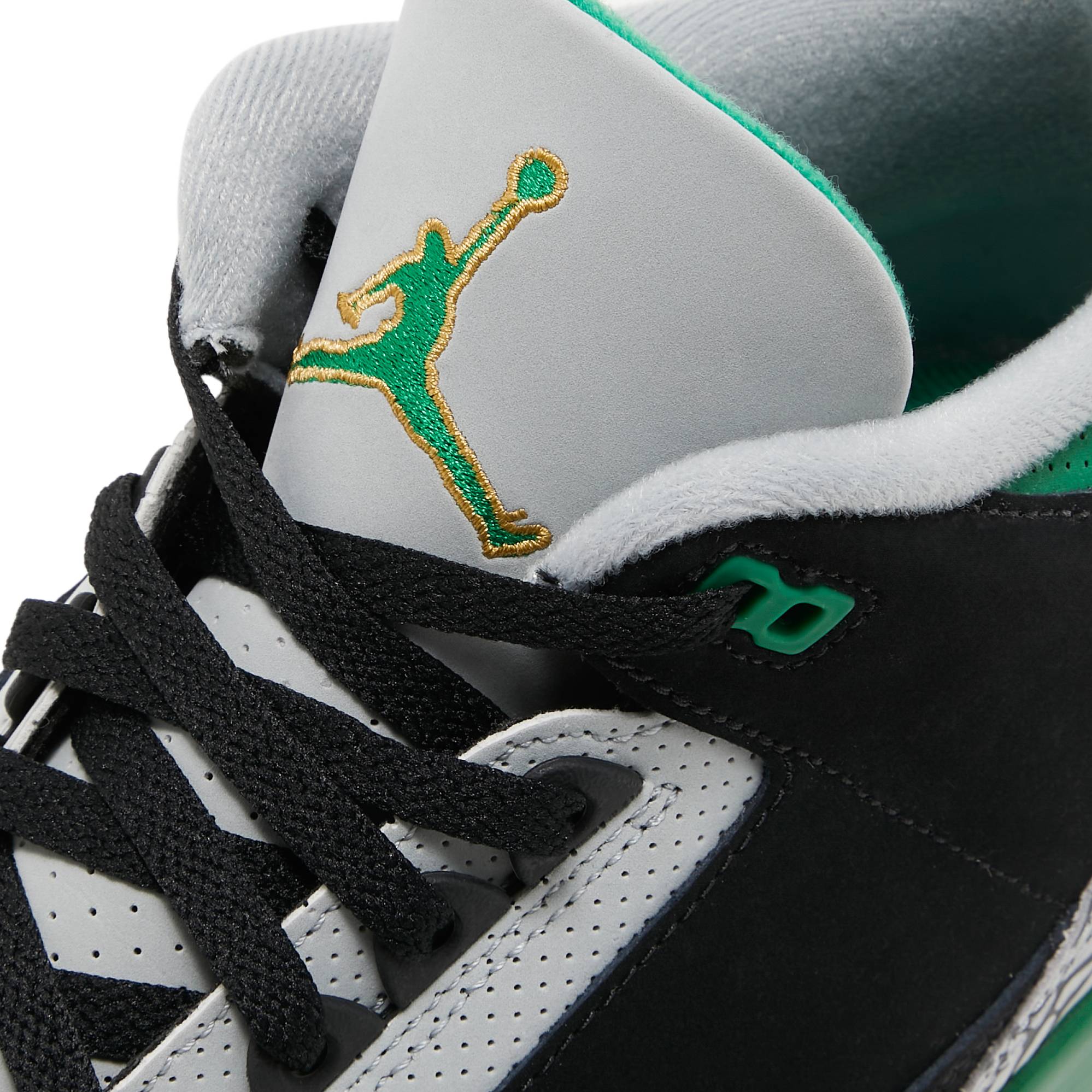 Air Jordan 3 Retro ‘Pine Green’ CT8532-030