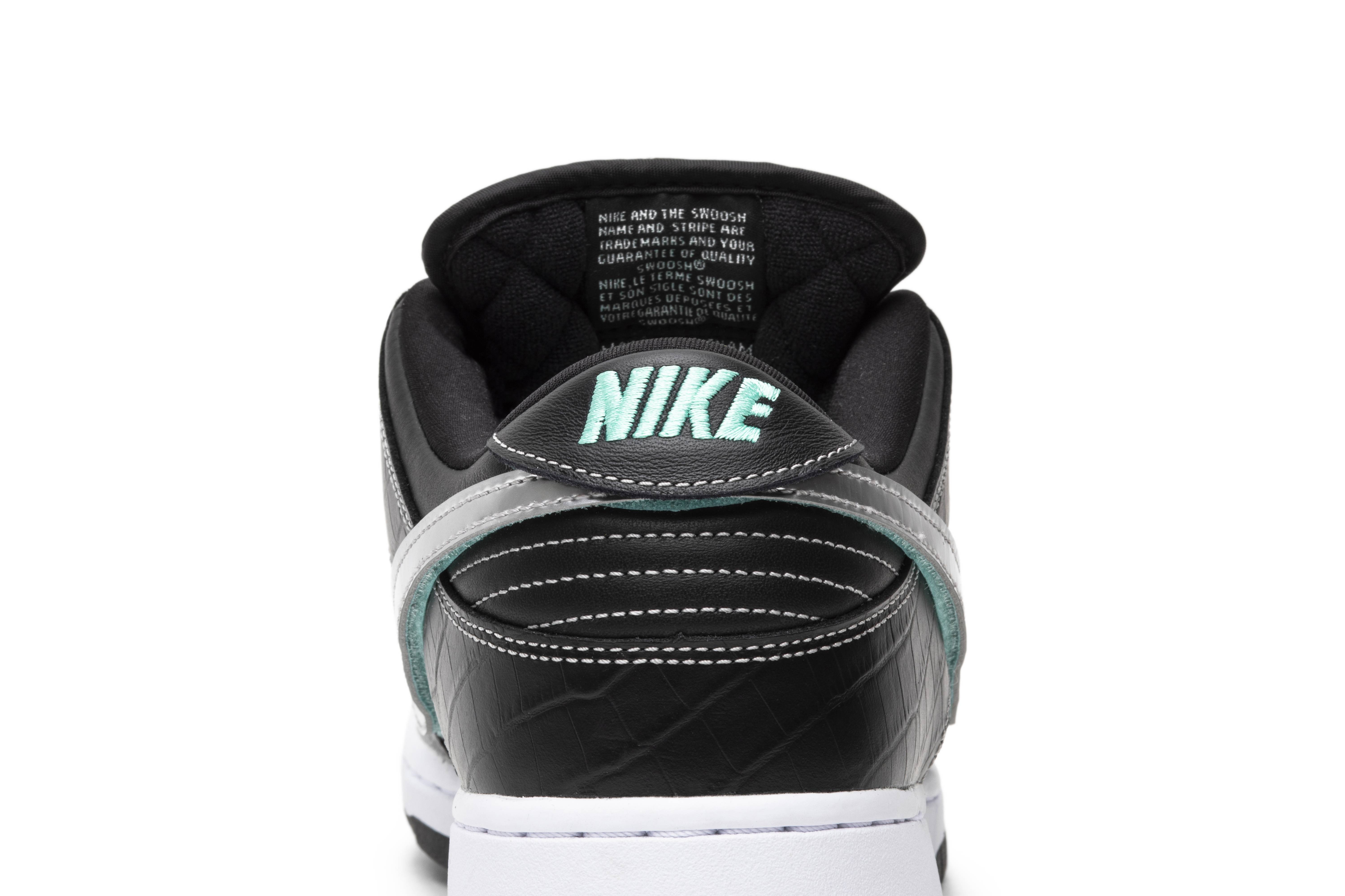 Di*m*nd s*pply co. x nike sb dunk low pro ‘black Di*m*nd’ bv1310-001
