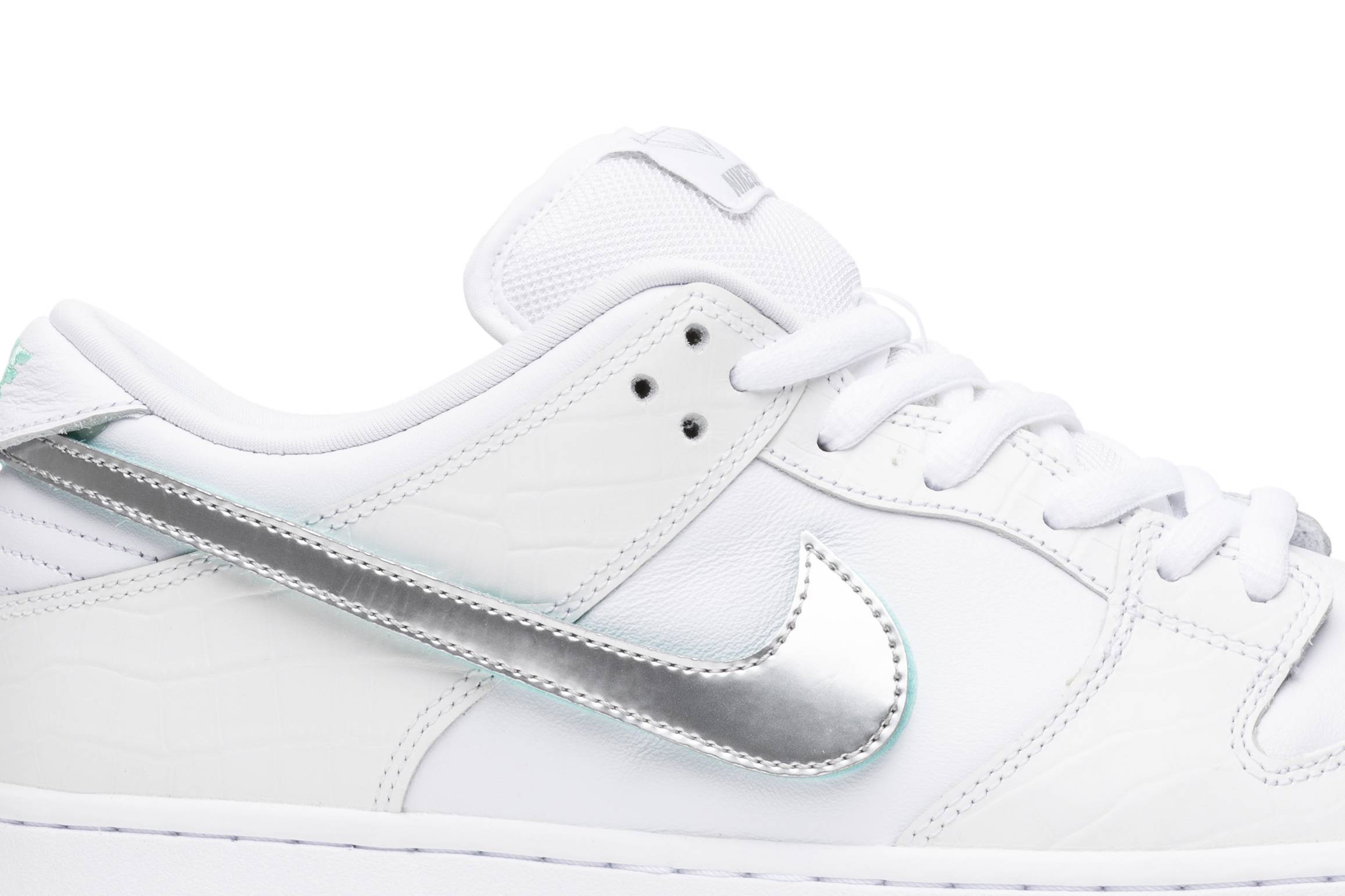 Di*m*nd s*pply co. x nike sb dunk low pro white Di*m*nd bv1310-100 nicesnk