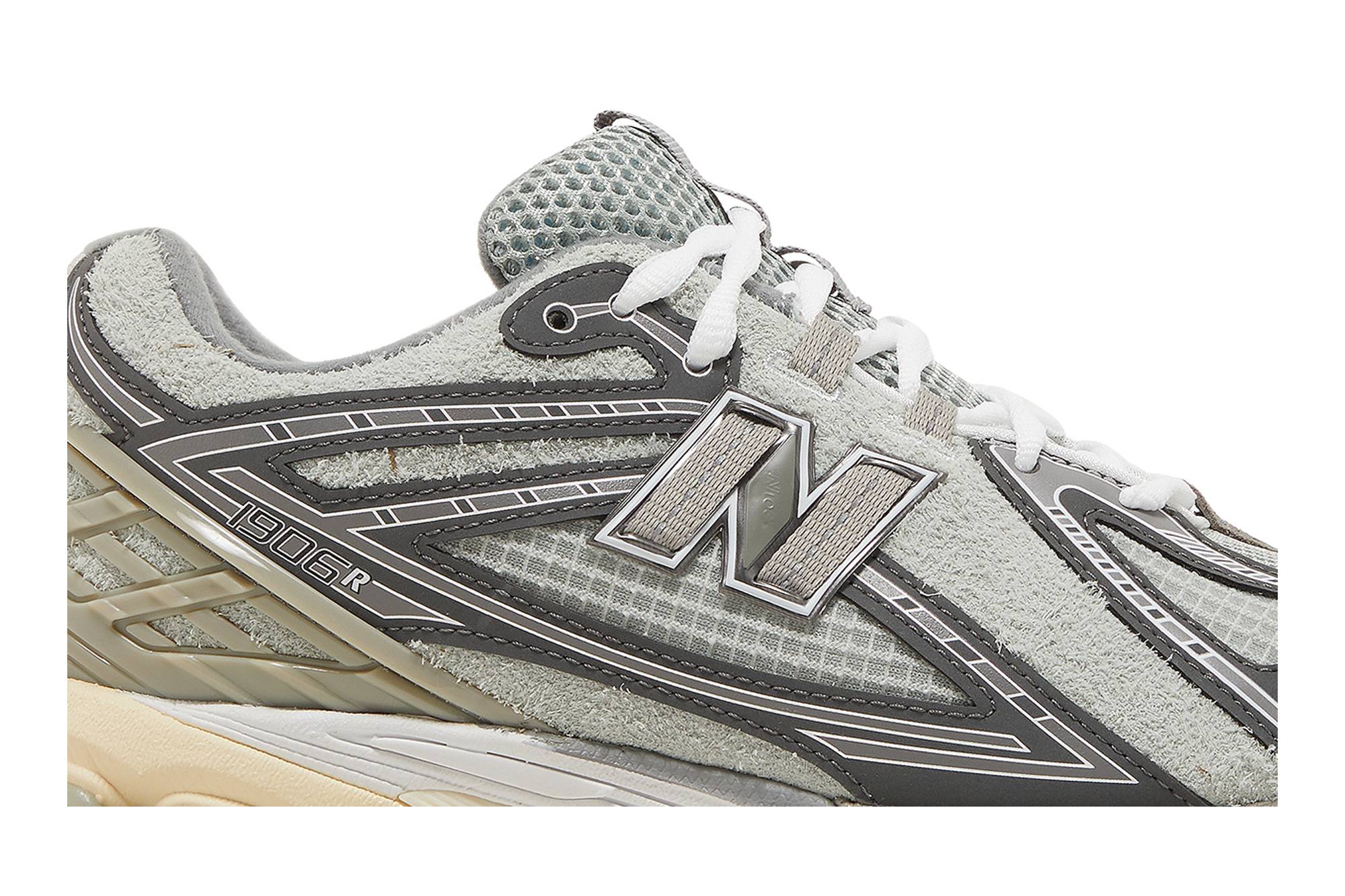 INVINCIBLE x N.HOOLYWOOD x New Balance 1906R Grey Swan M1906RNI Nicesnk