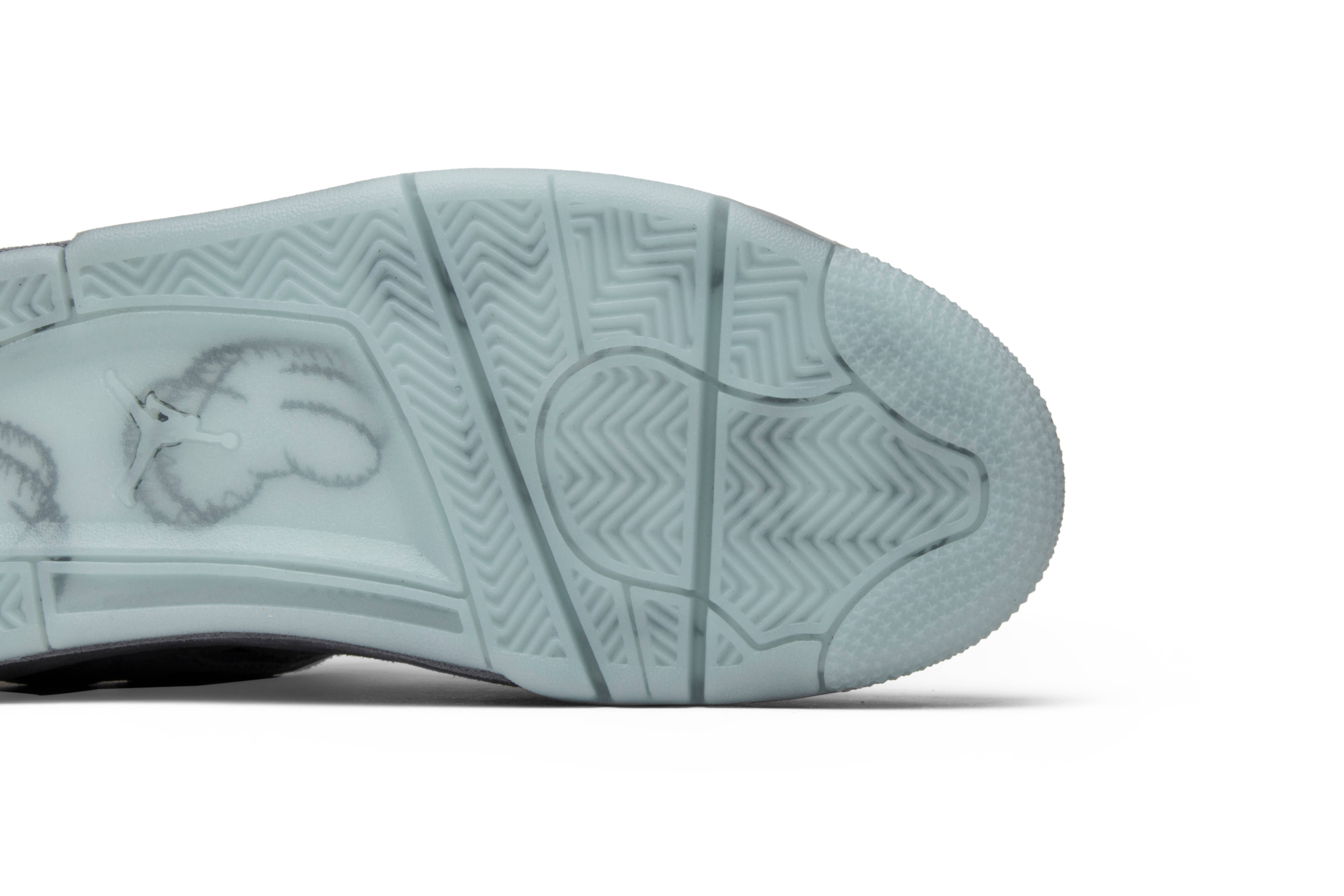 KAWS x Air Jordan 4 Retro Cool Grey 930155-003 Nicesnk