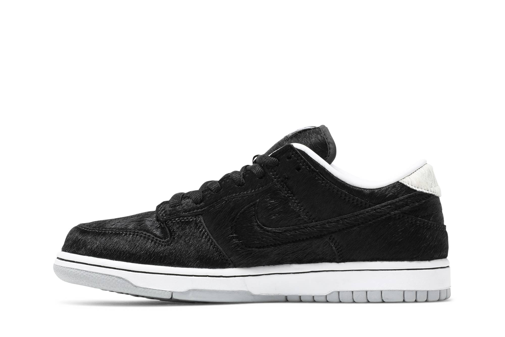 Medicom Toy x Nike SB Dunk Low ‘BE@RBRICK’ CZ5127-001