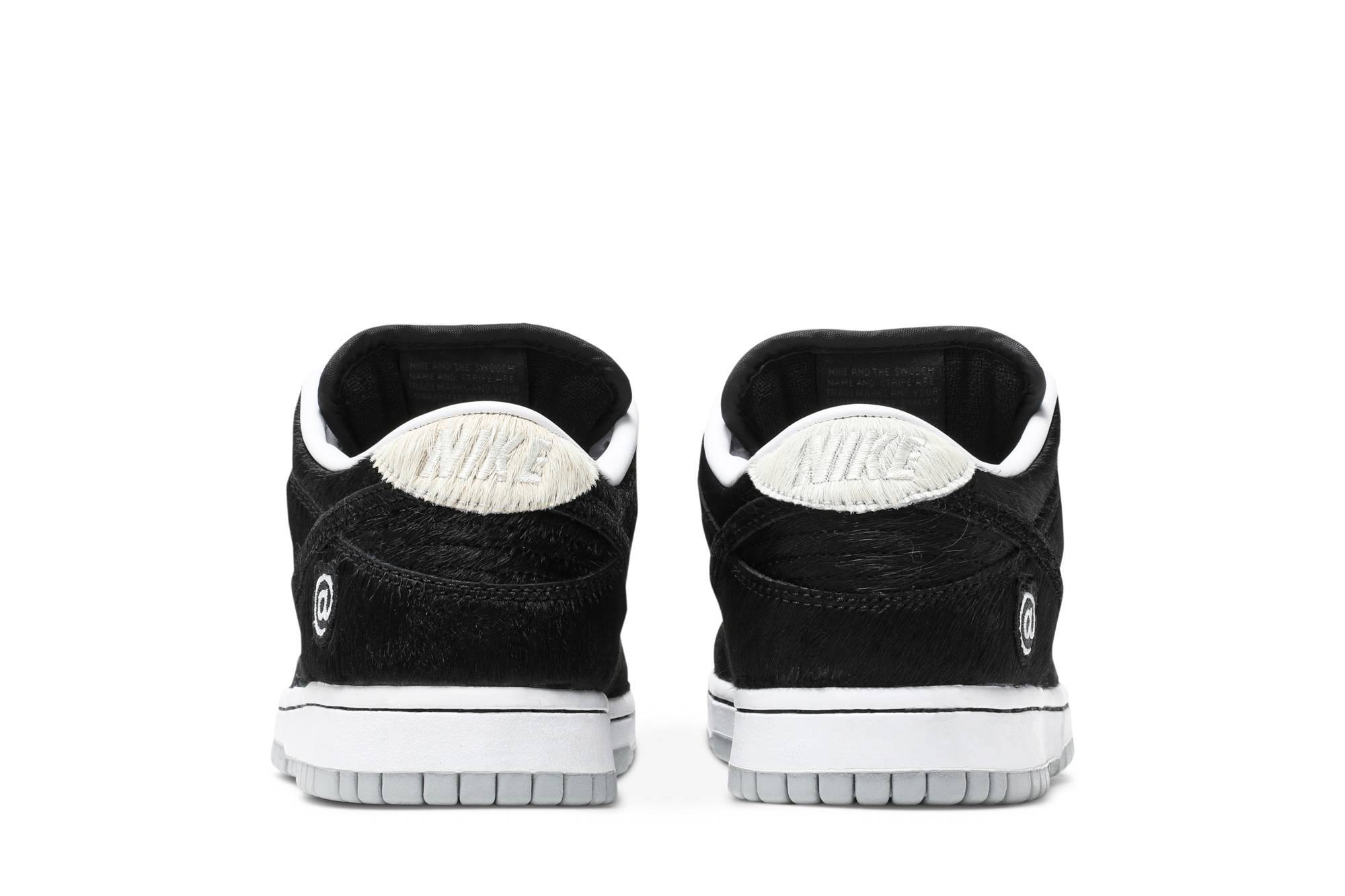 Medicom Toy x Nike SB Dunk Low ‘BE@RBRICK’ CZ5127-001