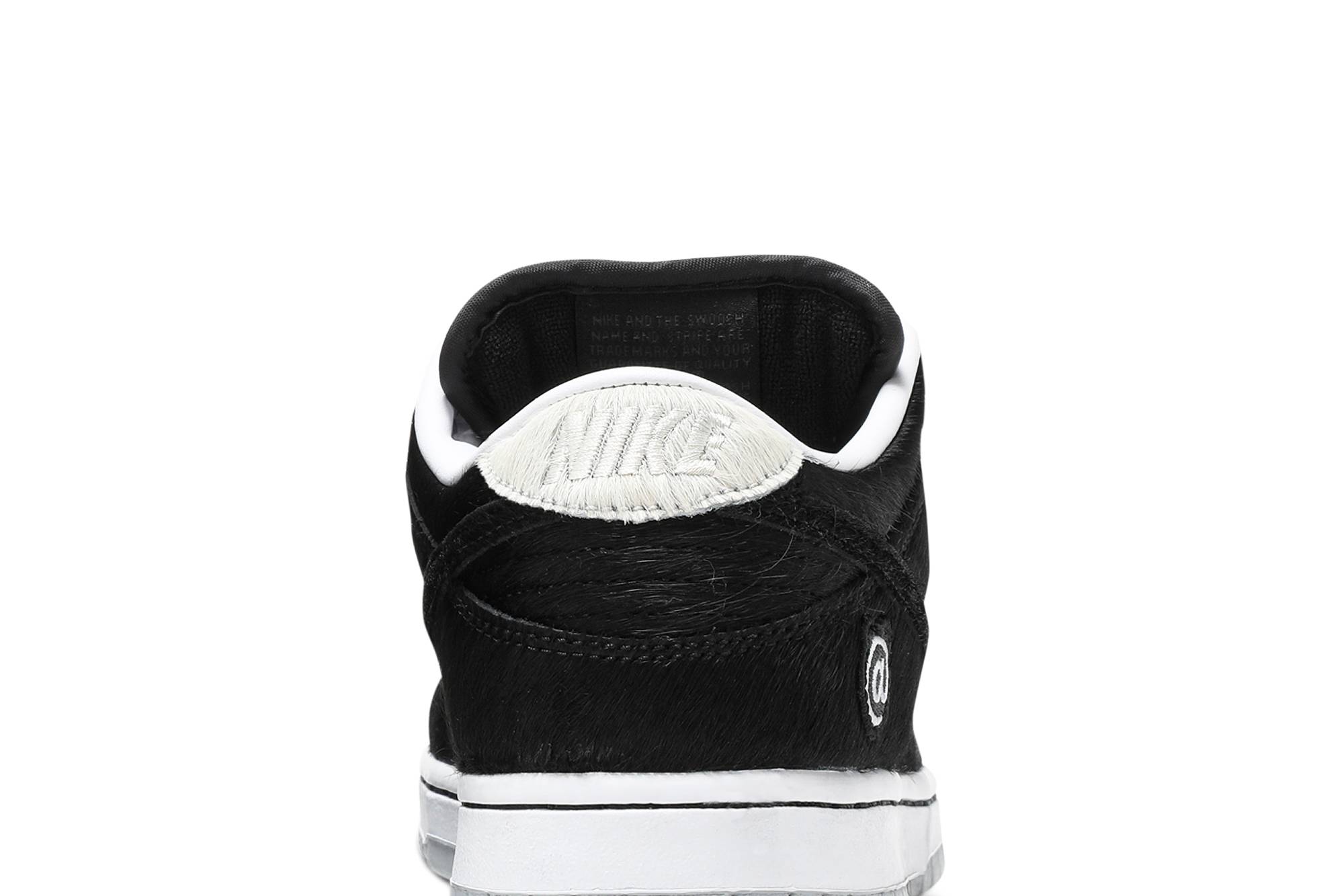 Medicom Toy x Nike SB Dunk Low ‘BE@RBRICK’ CZ5127-001