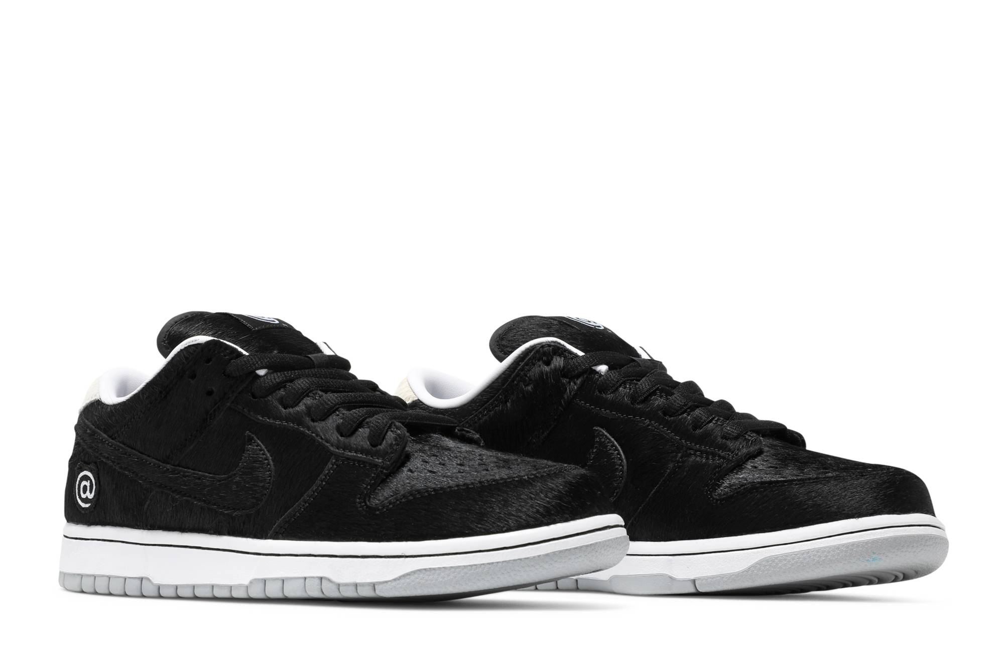 Medicom Toy x Nike SB Dunk Low ‘BE@RBRICK’ CZ5127-001