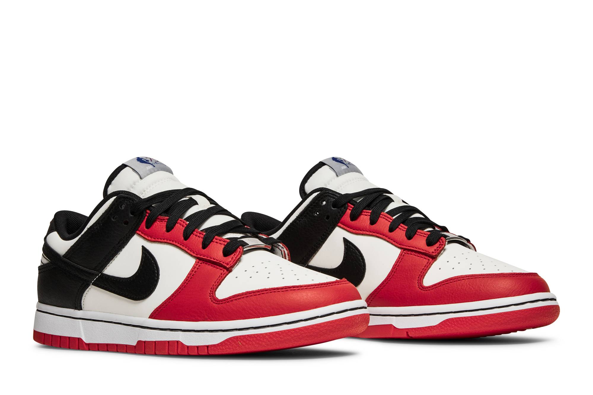 NBA x Nike Dunk Low EMB ’75th Anniversary Chicago’ DD3363-100