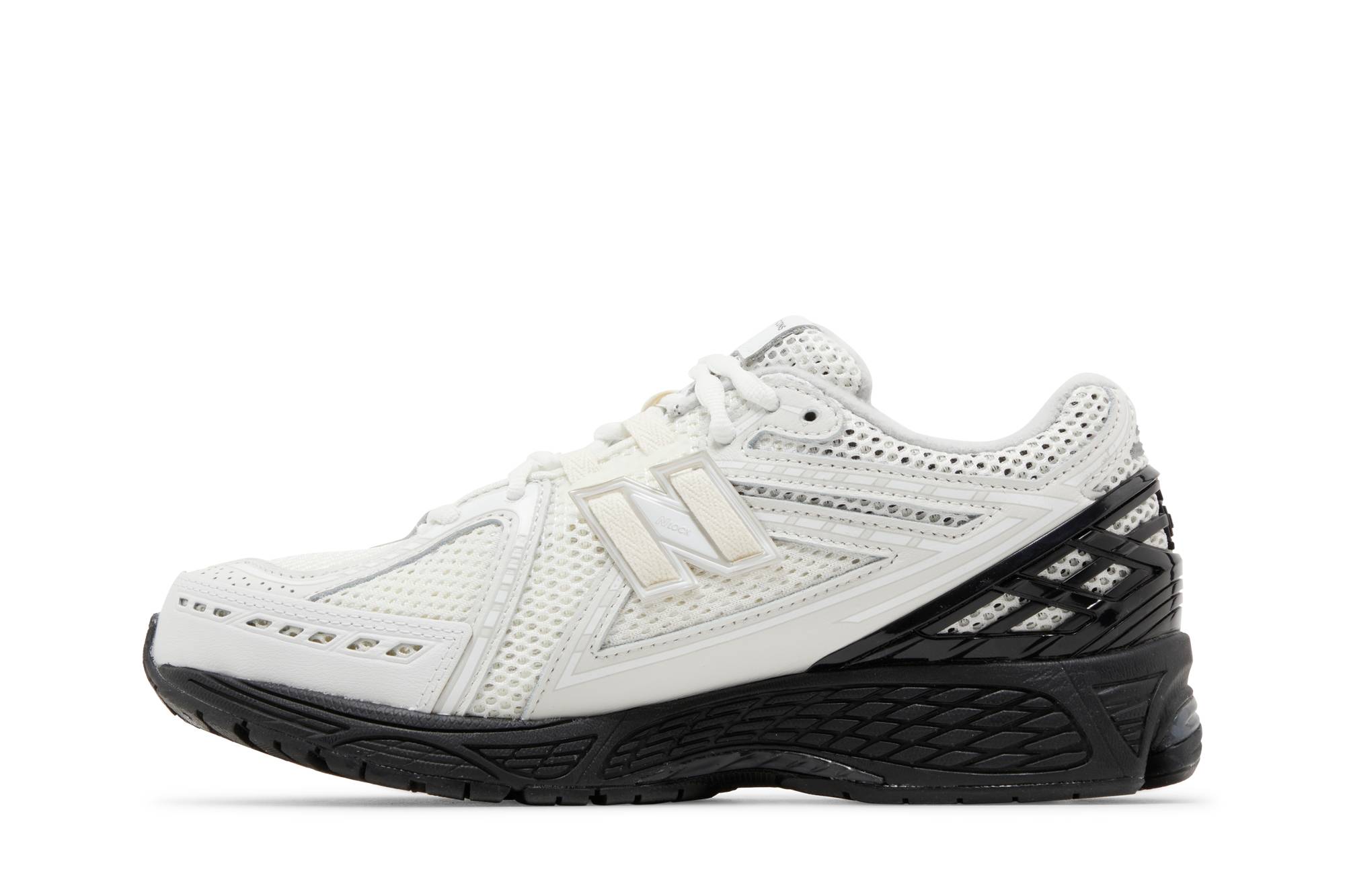 New Balance 1906R Comme des Garcons Homme White M1906RCO Nicesnk