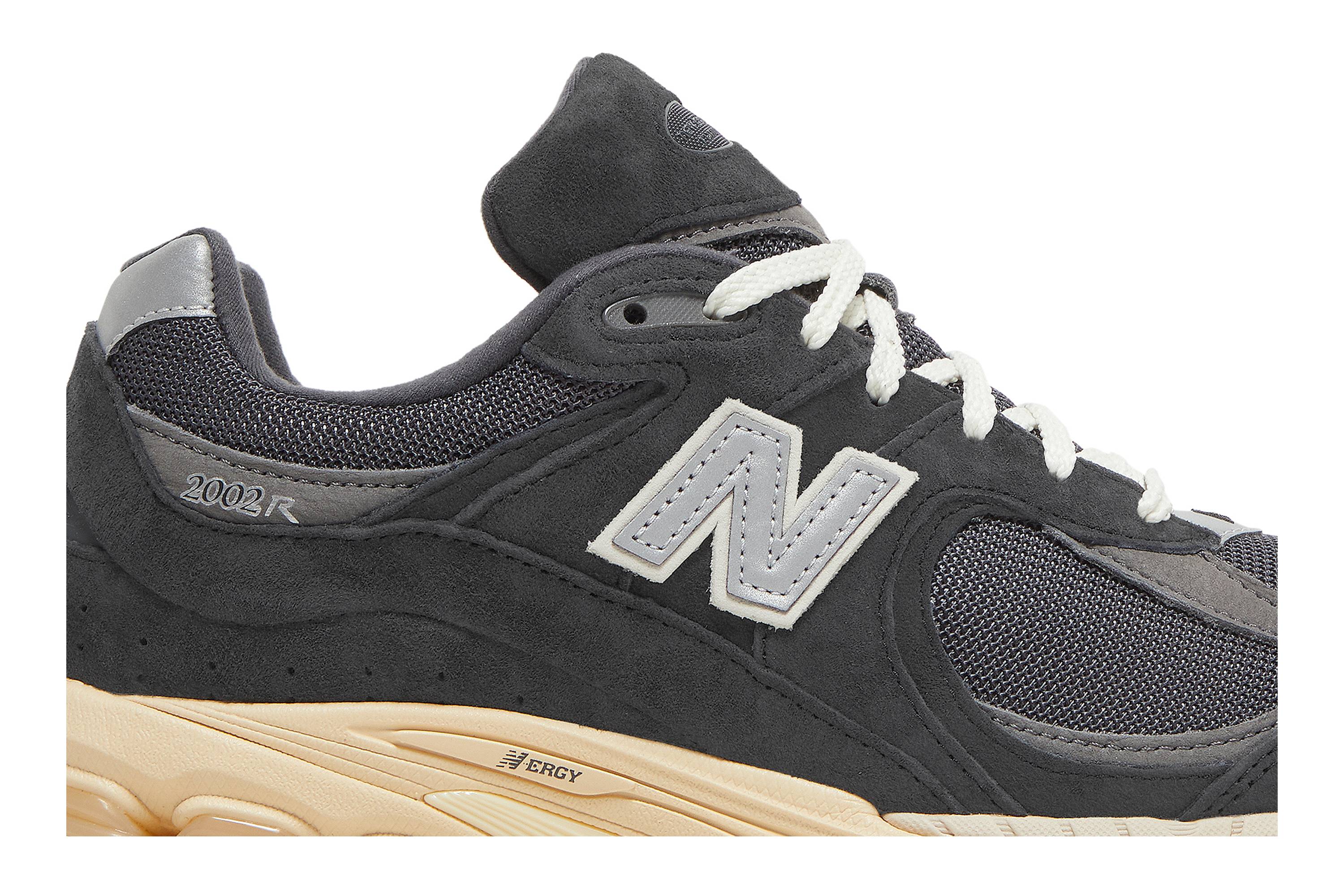 New Balance 2002R Black Dark Grey M2002RHO Nicesnk