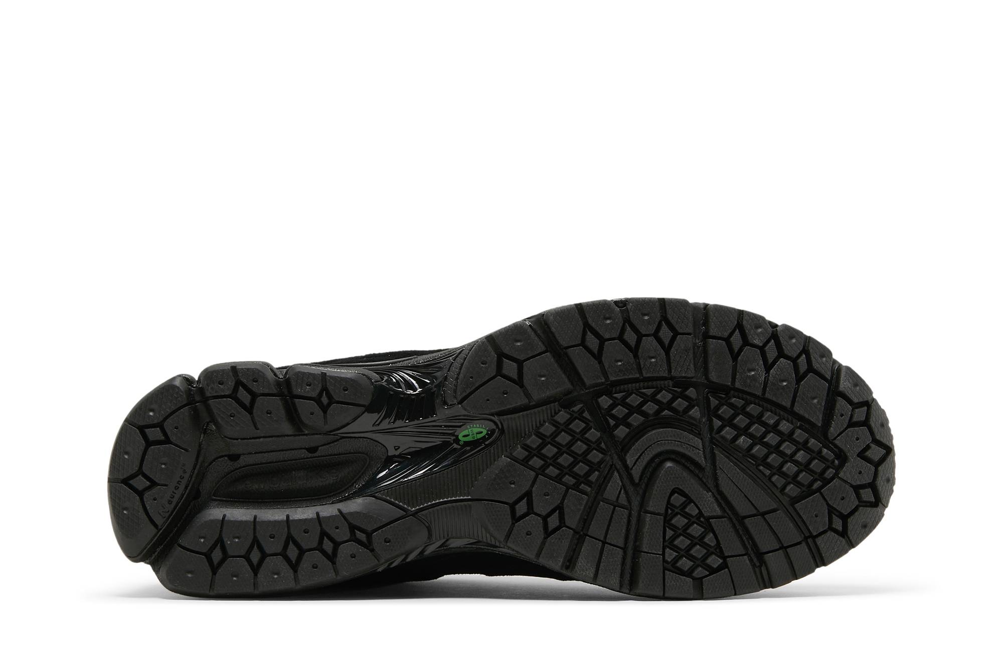 New Balance 2002R Black Green ML2002RO Nicesnk