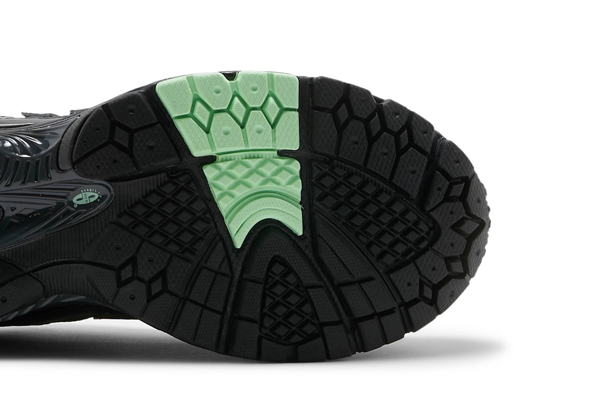 New Balance 2002R Black Silver Green M2002RLD Nicesnk