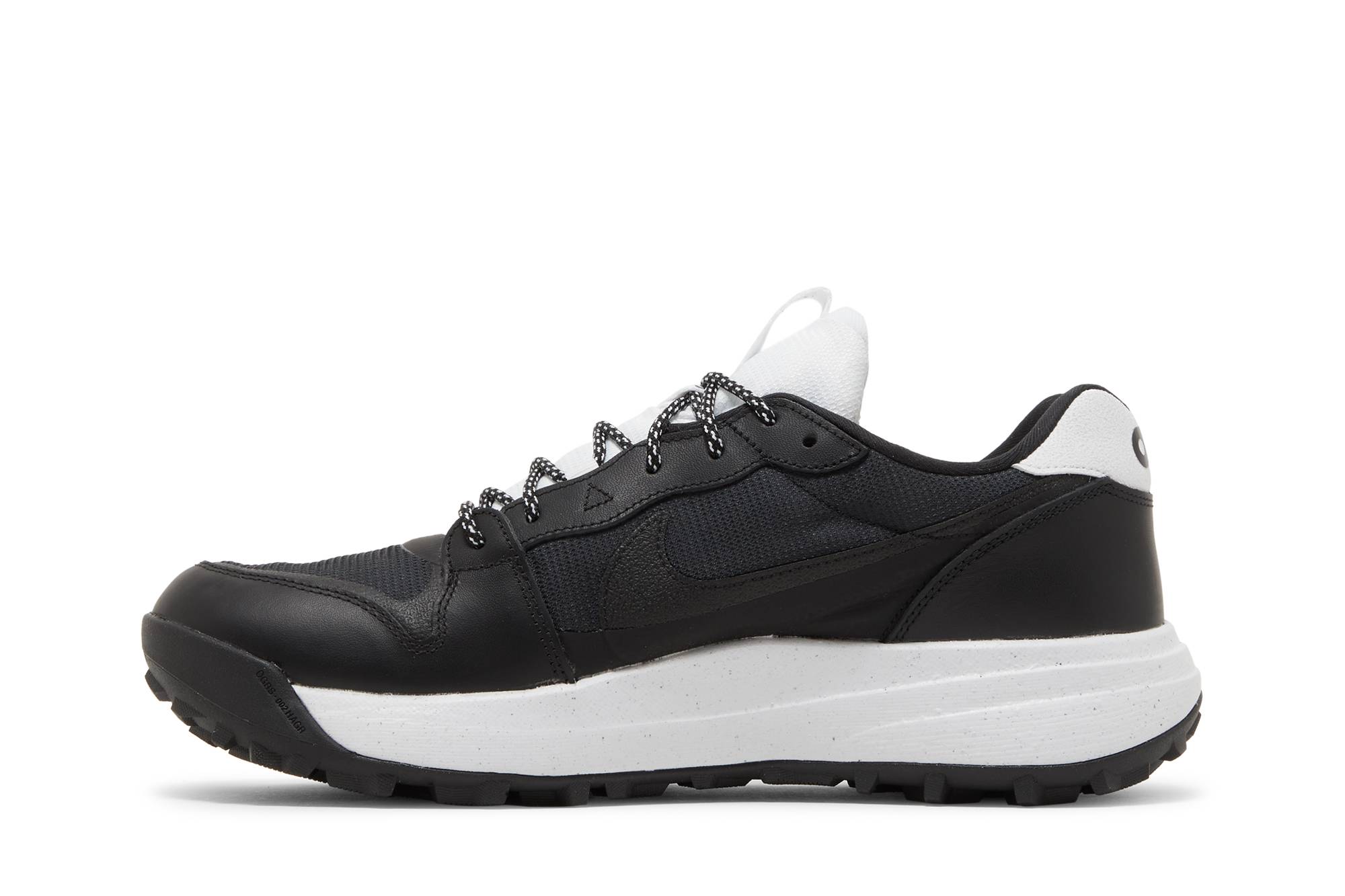 Nike ACG Lowcate ‘Black White’ DX2256-001