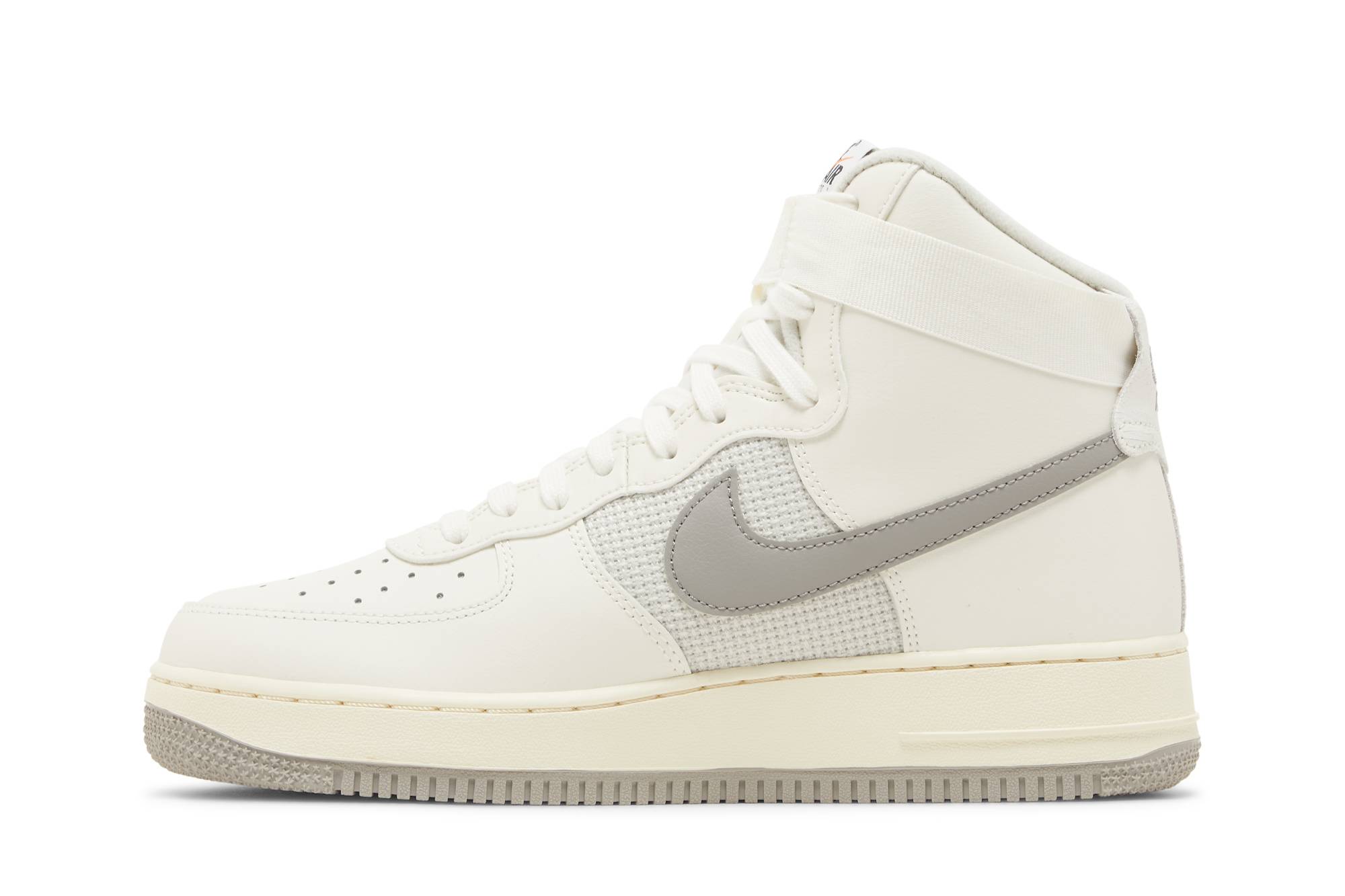 Nike Air Force 1 High Vintage ‘Sail’ DM0209-100