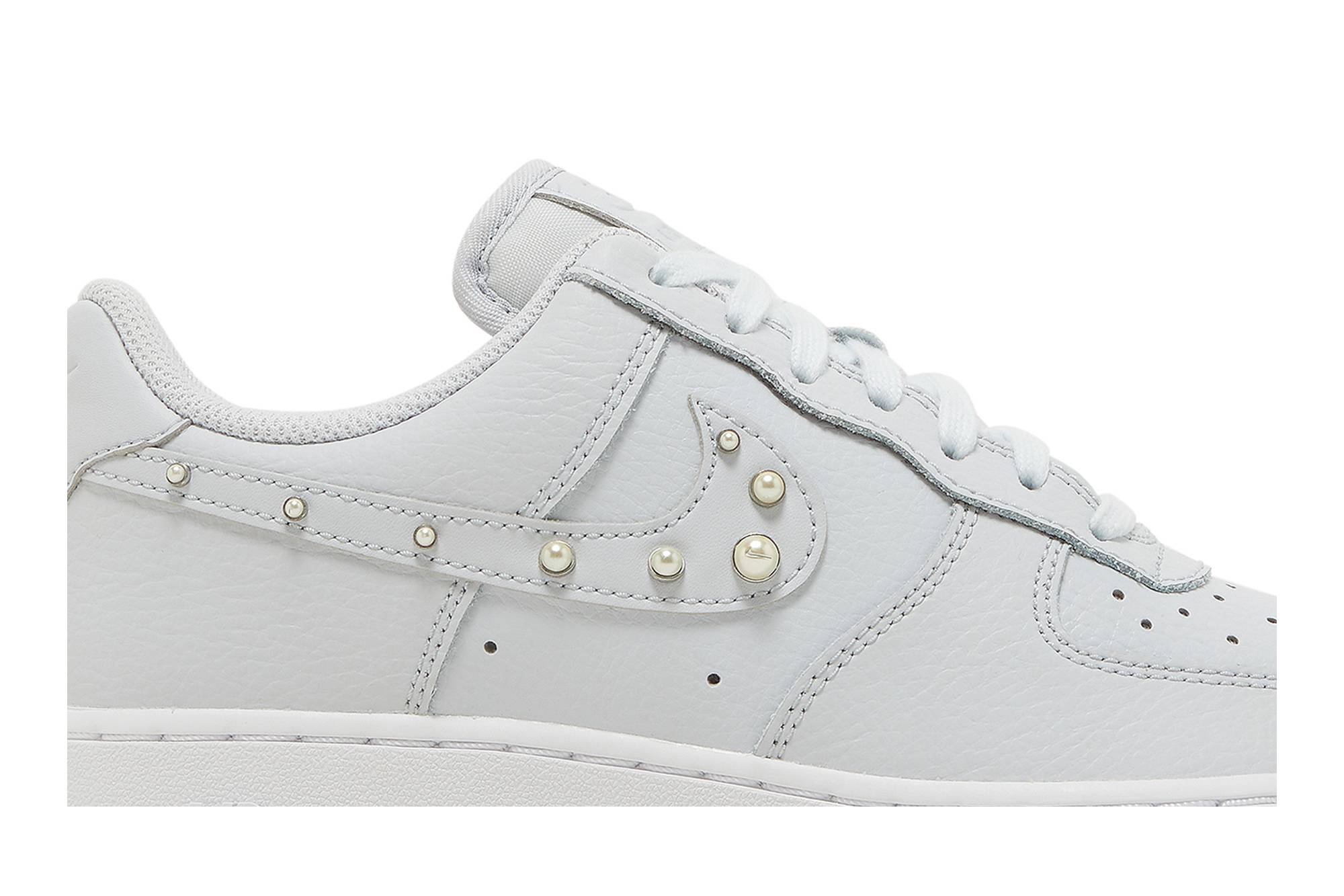 (Women) Nike Air Force 1 Low ‘Pearl Swoosh’ DV3810-001