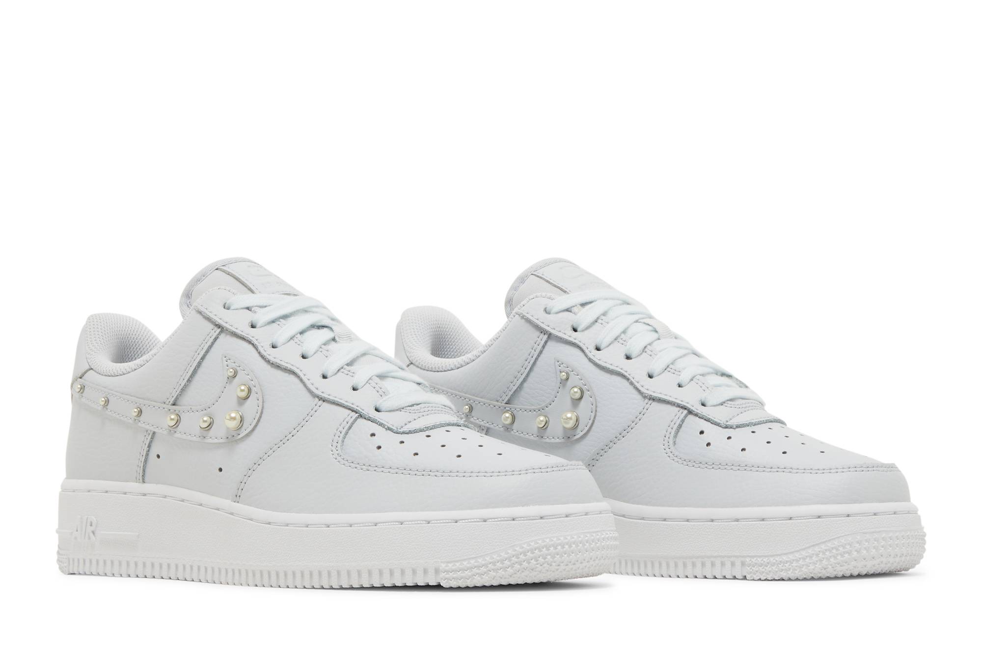 (Women) Nike Air Force 1 Low ‘Pearl Swoosh’ DV3810-001