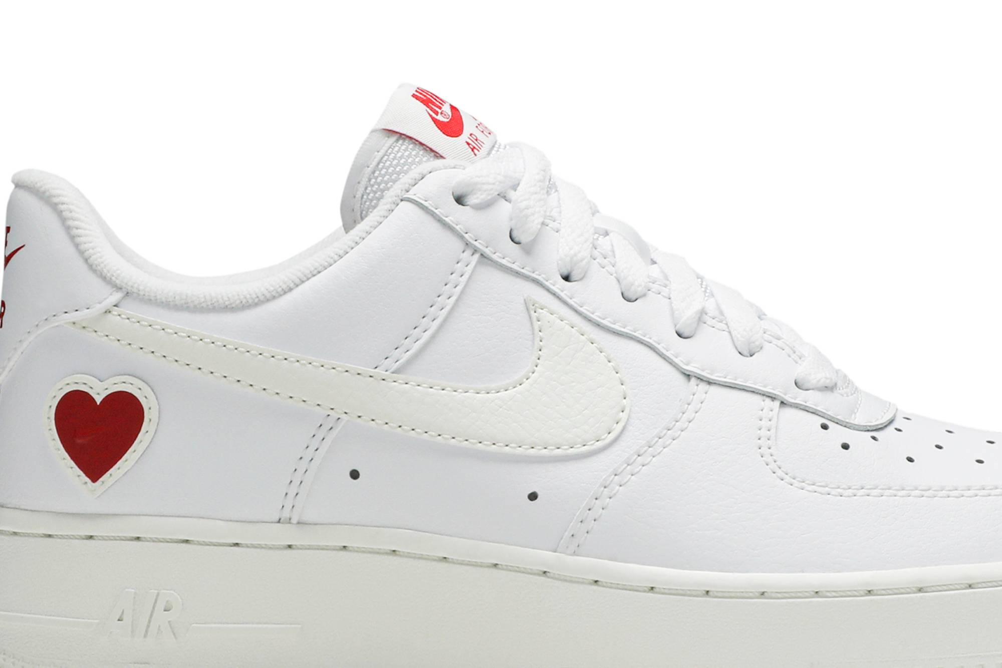 Nike Air Force 1 Low ‘Valentine’s Day’ DD7117-100