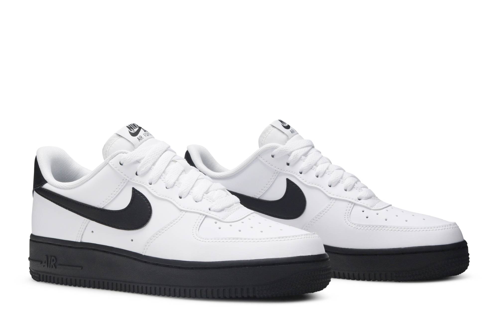 Nike Air Force 1 Low ‘White Black Sole’ CK7663-101