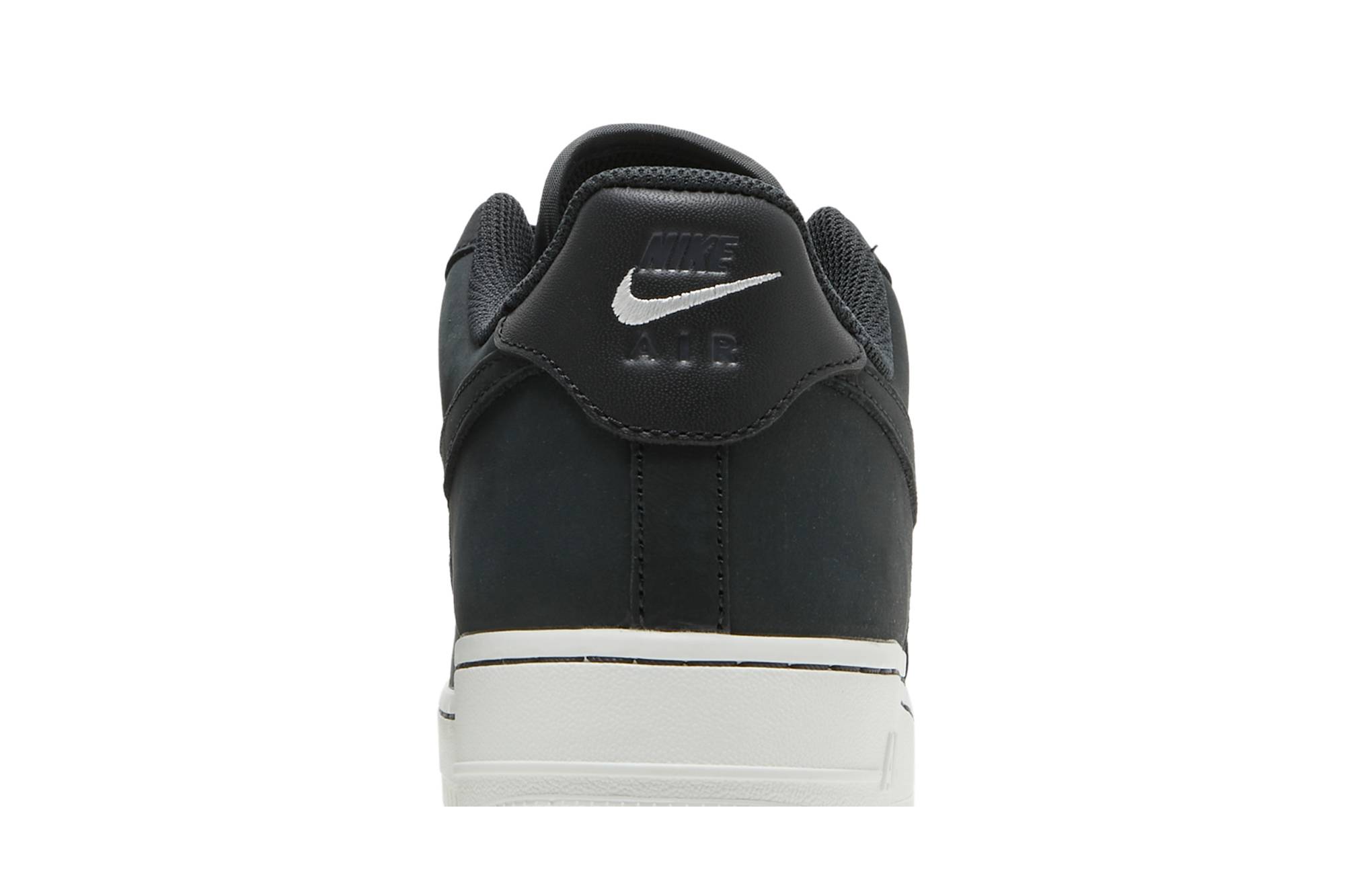 Nike Air Force 1 Low LX ‘Off-Noir’ DQ8571-001