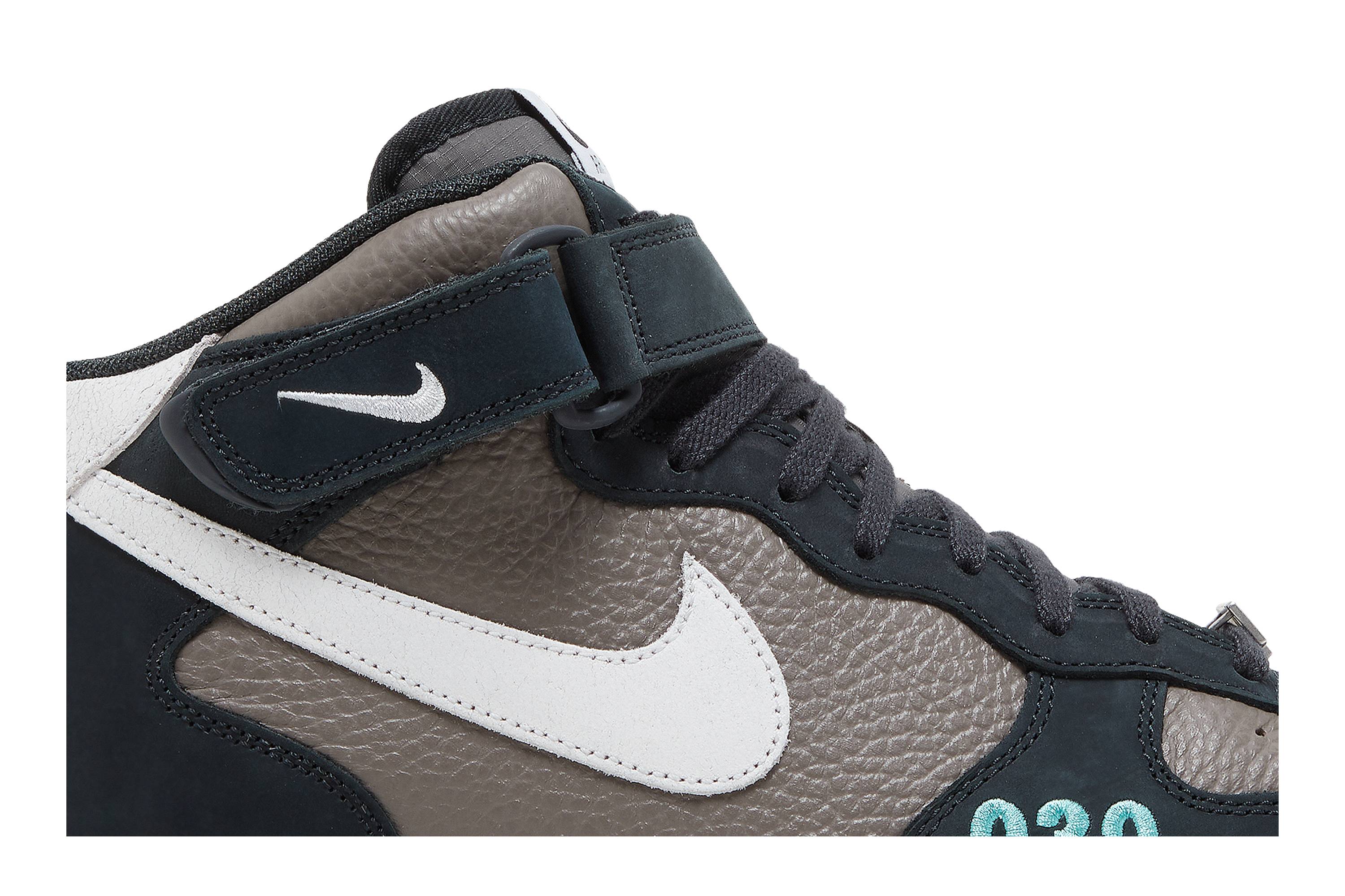 Nike Air Force 1 Mid ‘Berlin’ DR0296-200