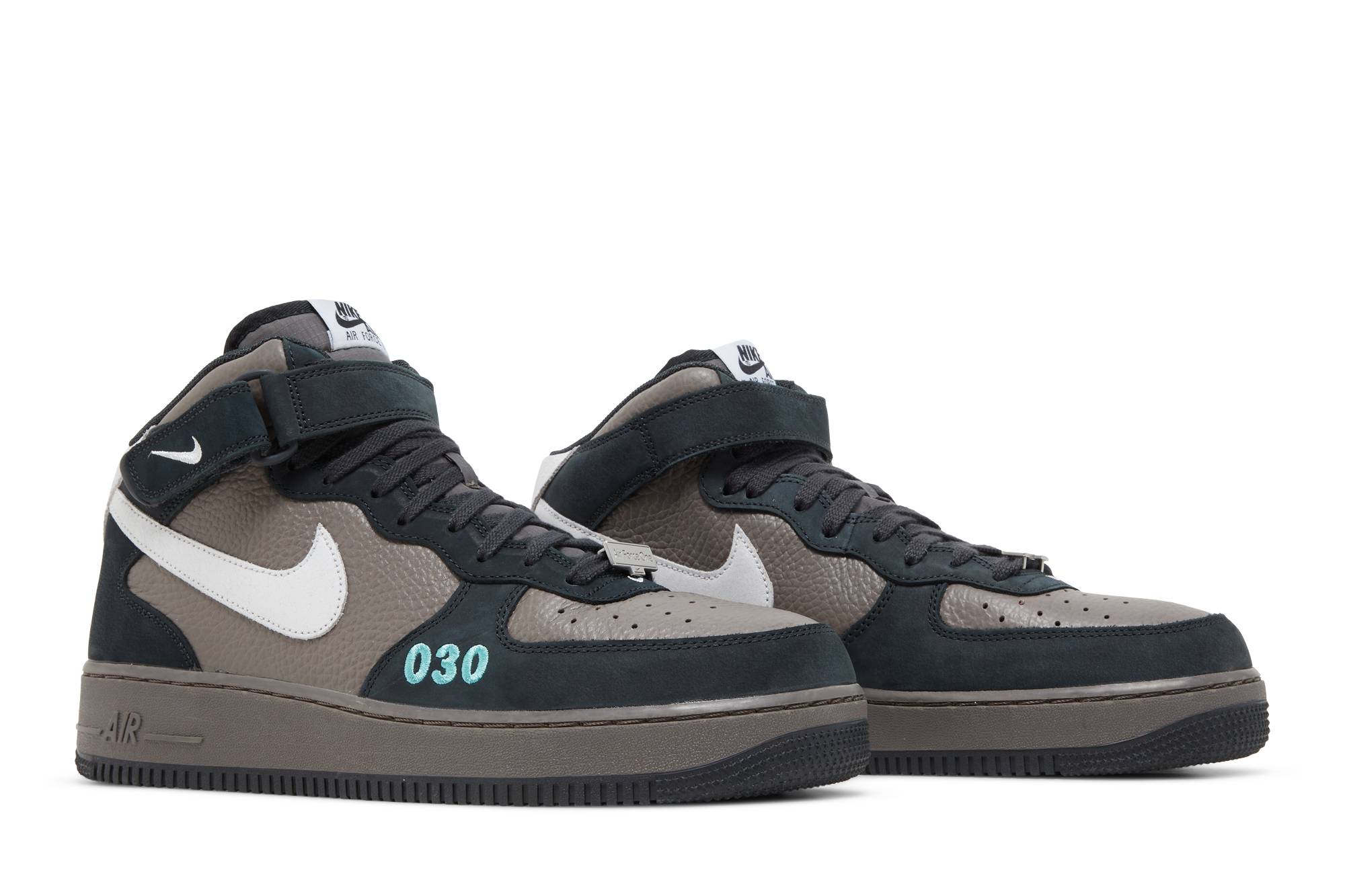 Nike Air Force 1 Mid ‘Berlin’ DR0296-200