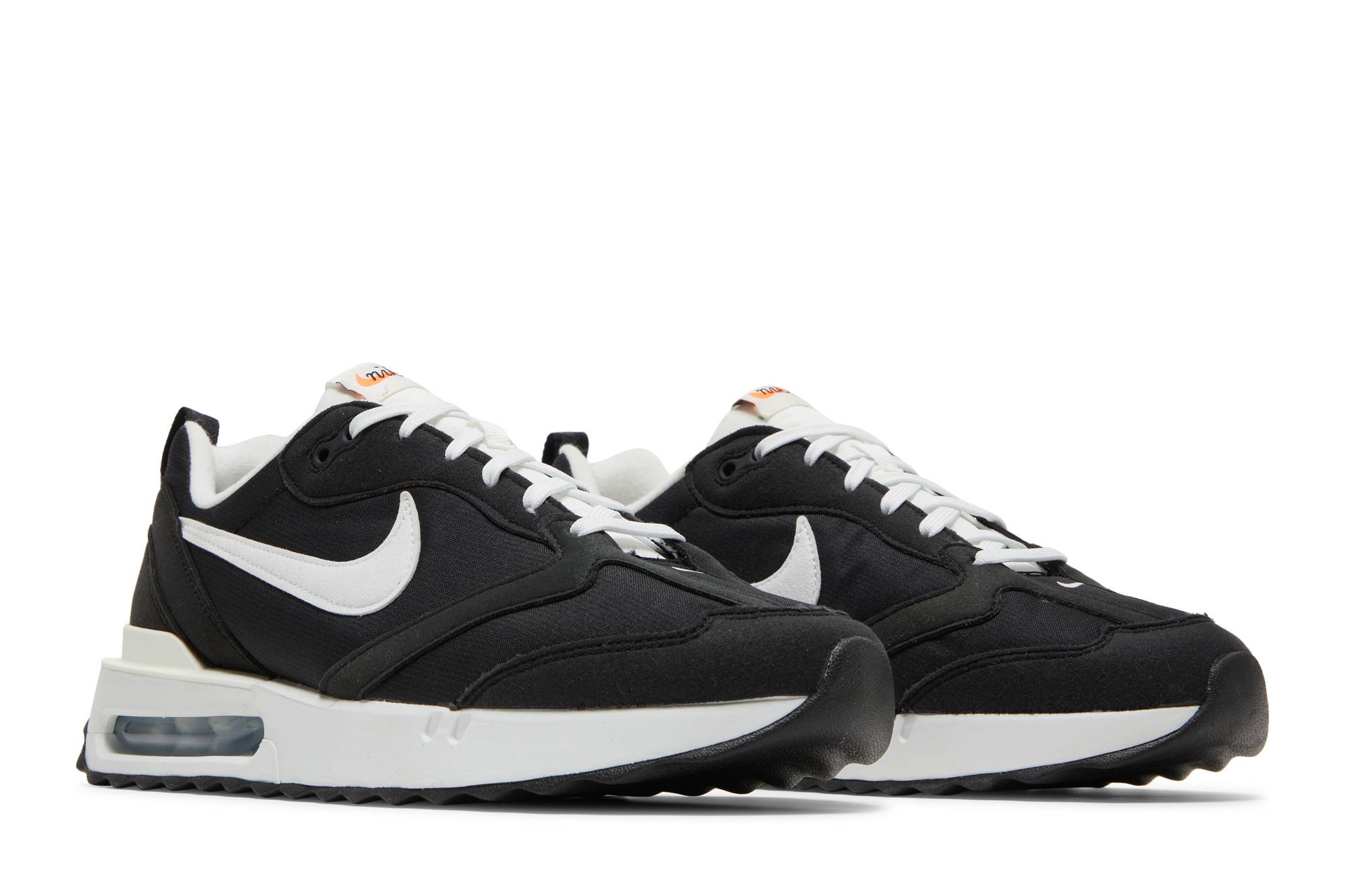 Nike Air Max Dawn ‘Black White’ DJ3624-001