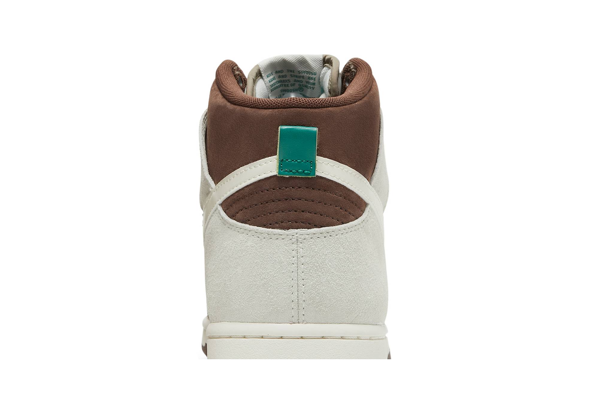 Nike Dunk High ‘Light Chocolate’ DH5348-100