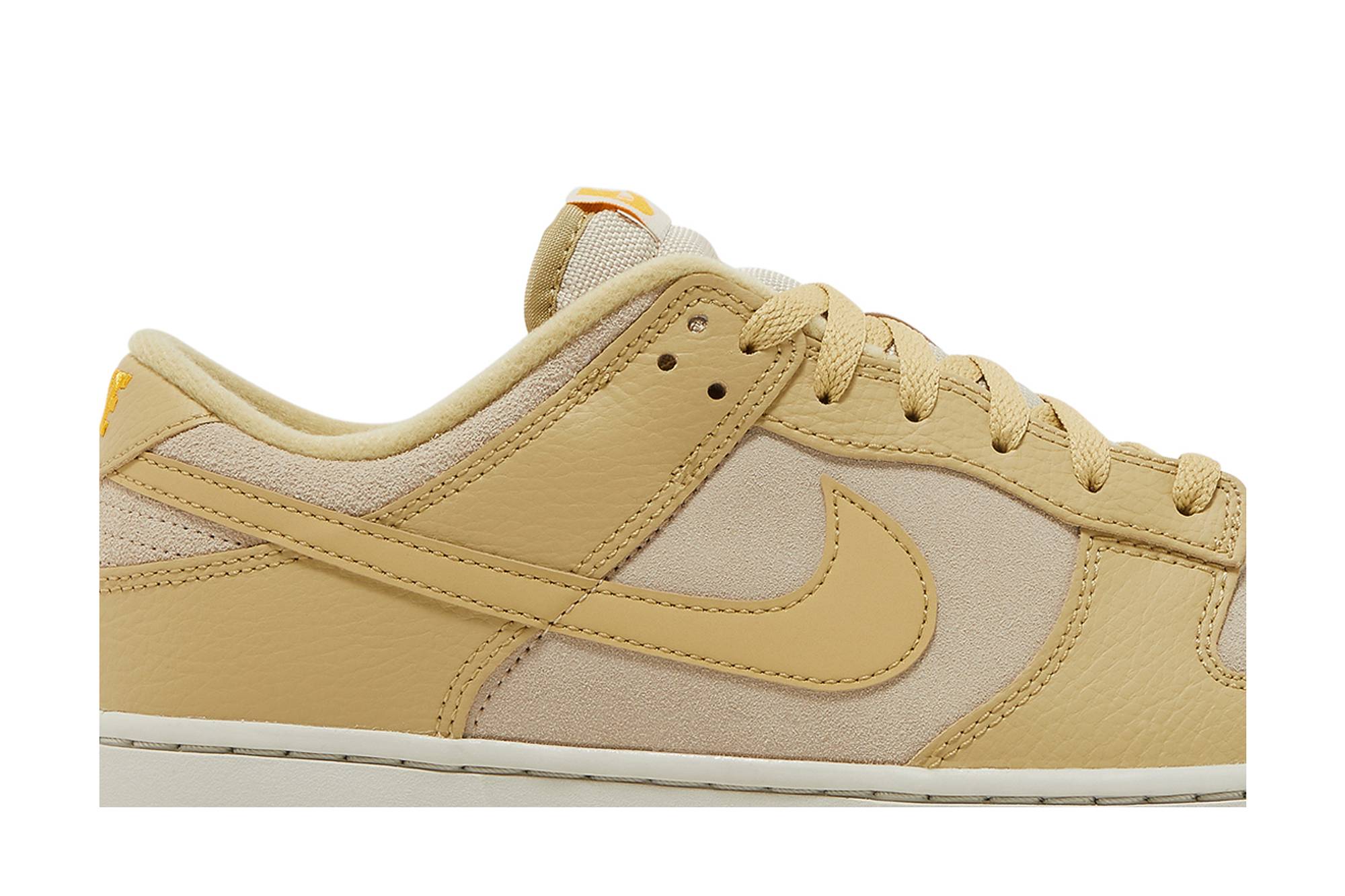 Nike Dunk Low ‘Beige/Tan’ DZ4513-200